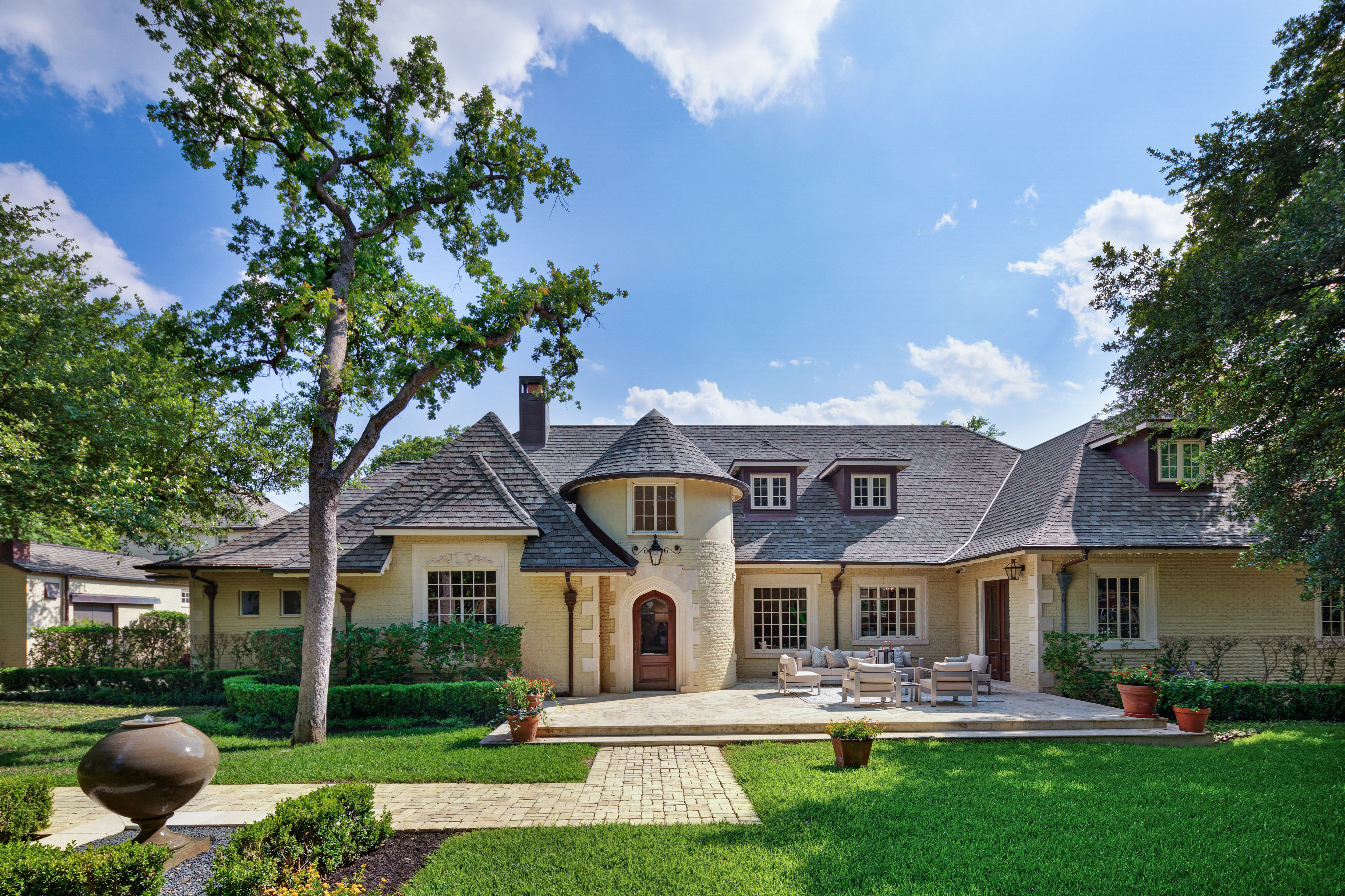2401 Enfield Road 