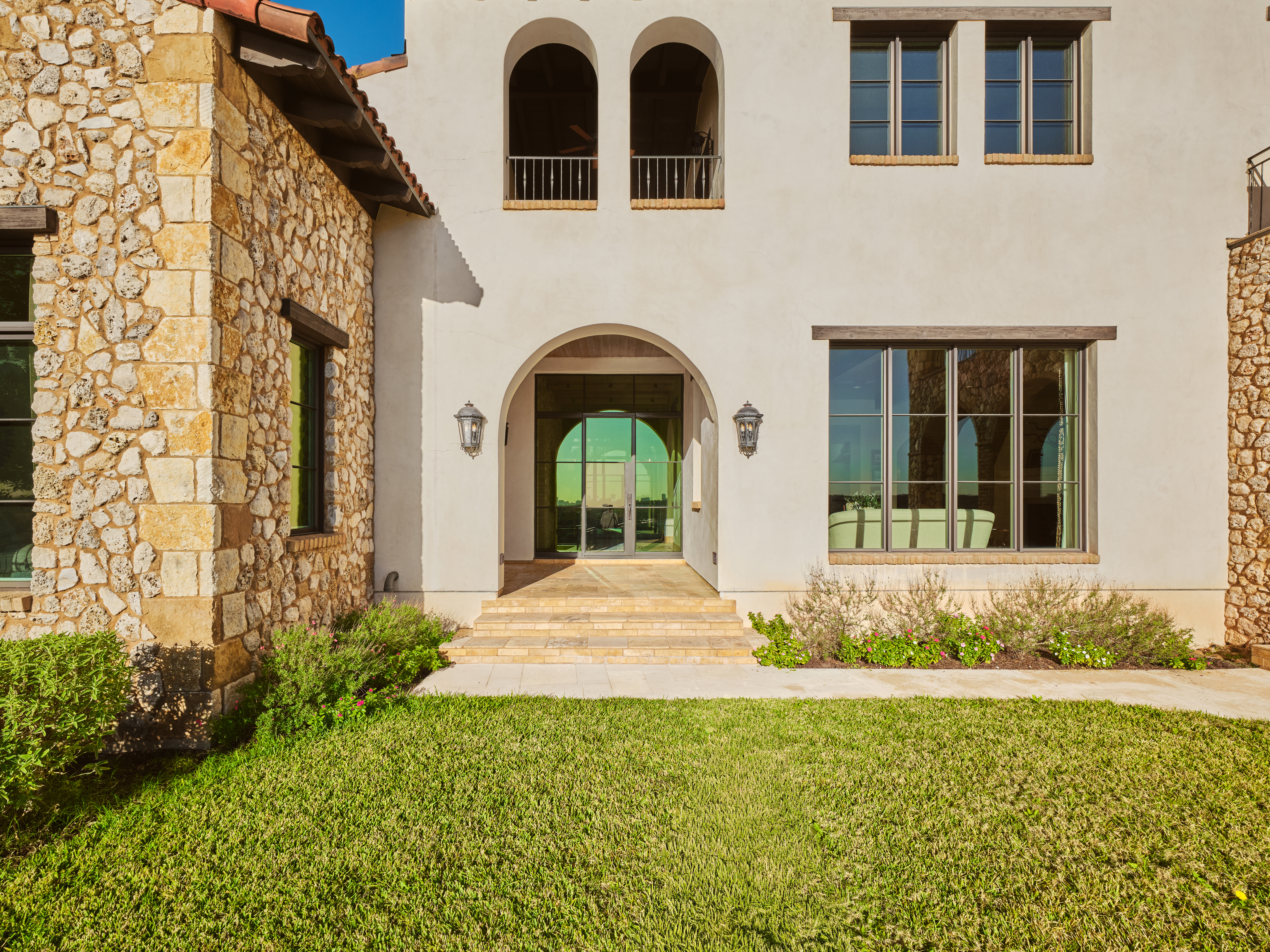 1907 Lakeshore Drive, Austin, TX