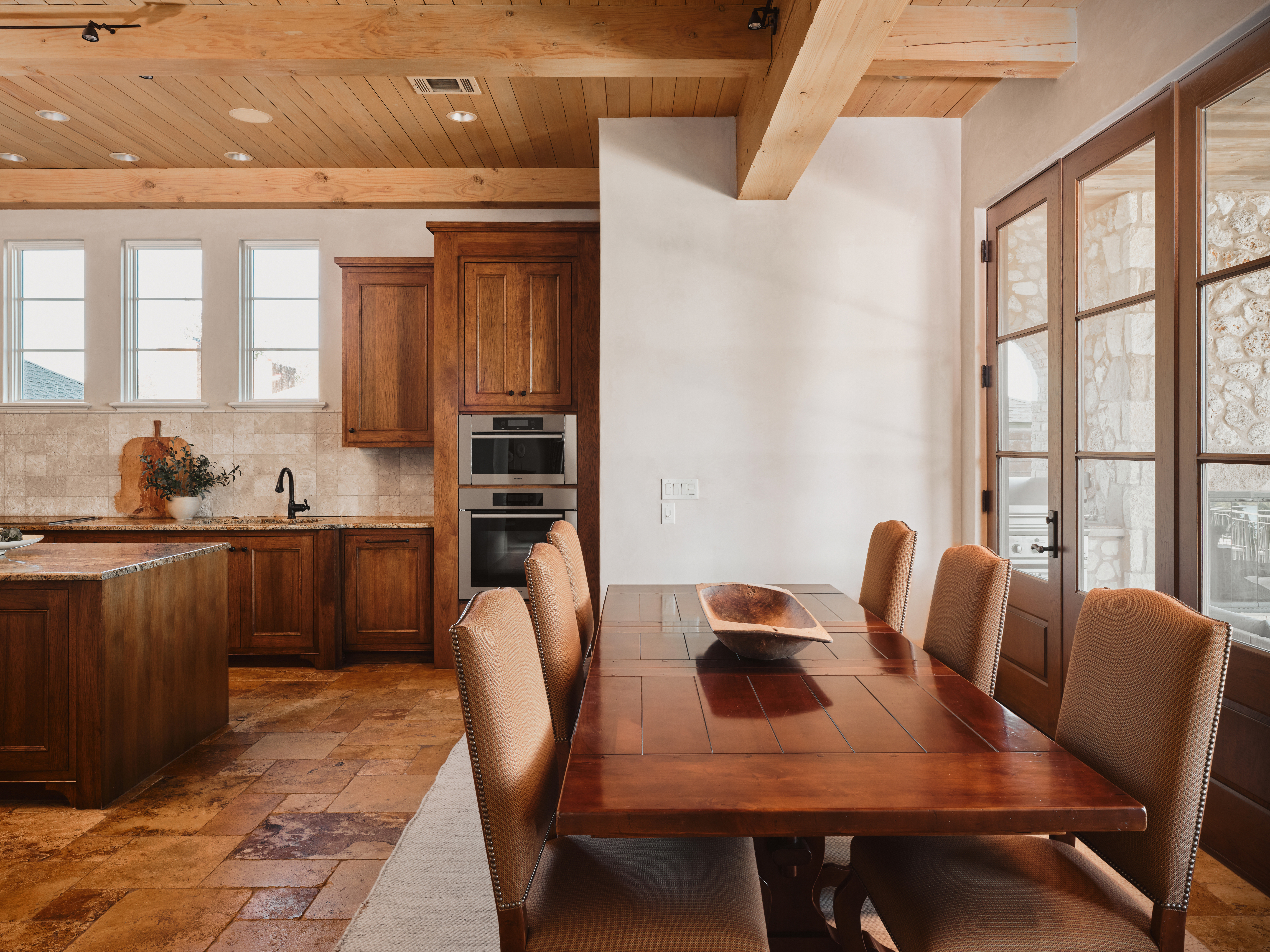 1907 Lakeshore Drive, Austin, TX