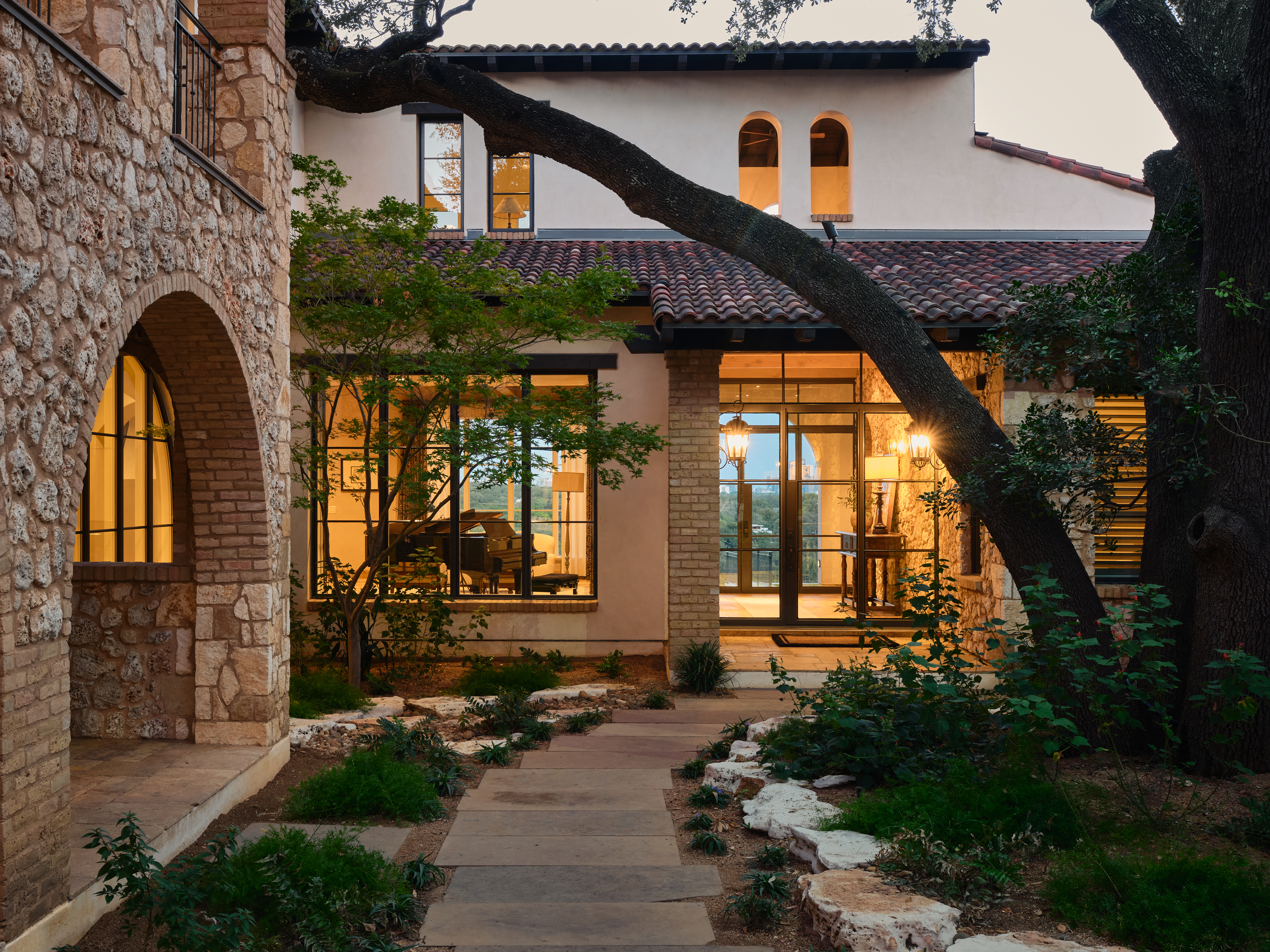 1907 Lakeshore Drive, Austin, TX