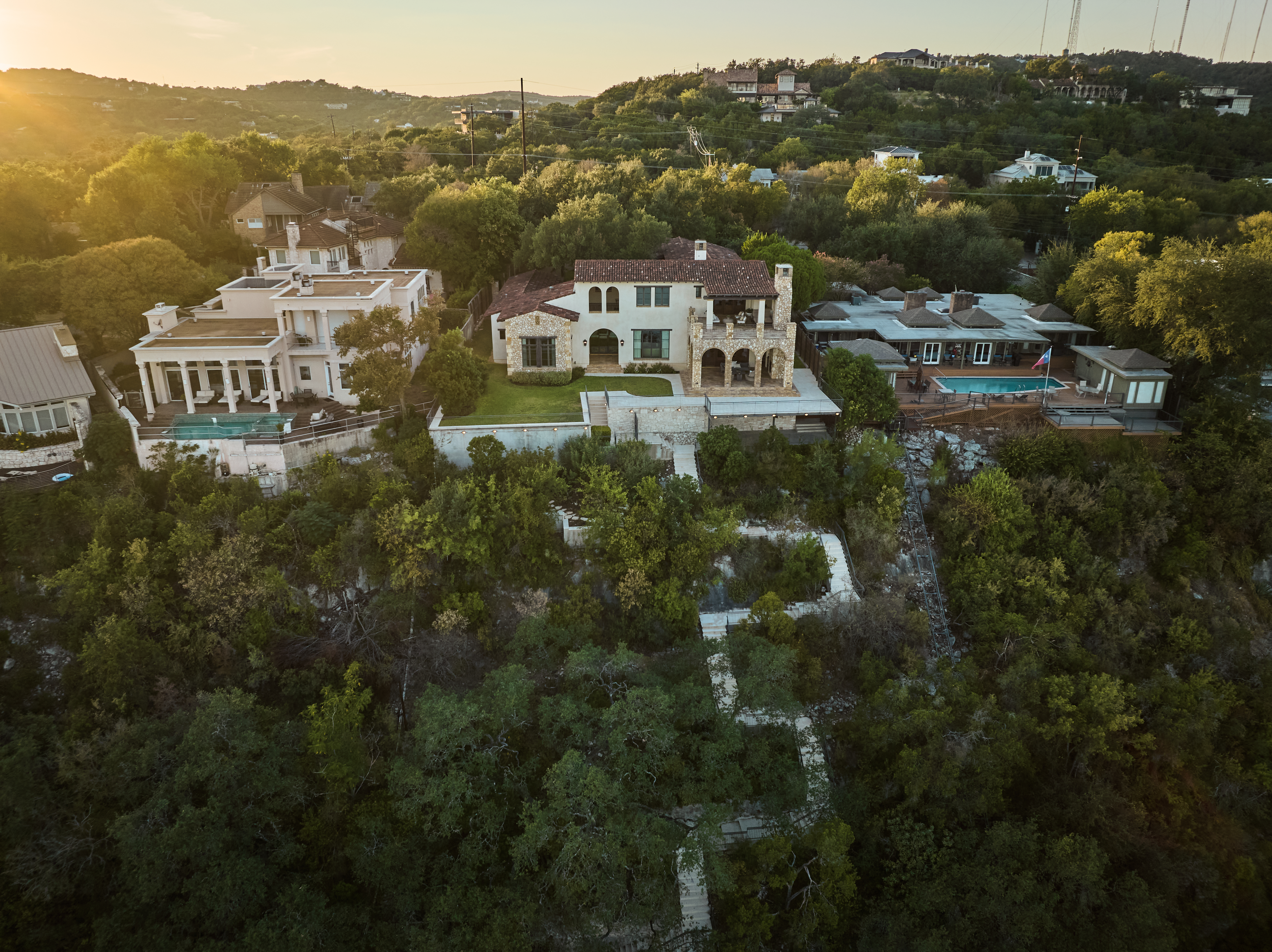 1907 Lakeshore Drive, Austin, TX