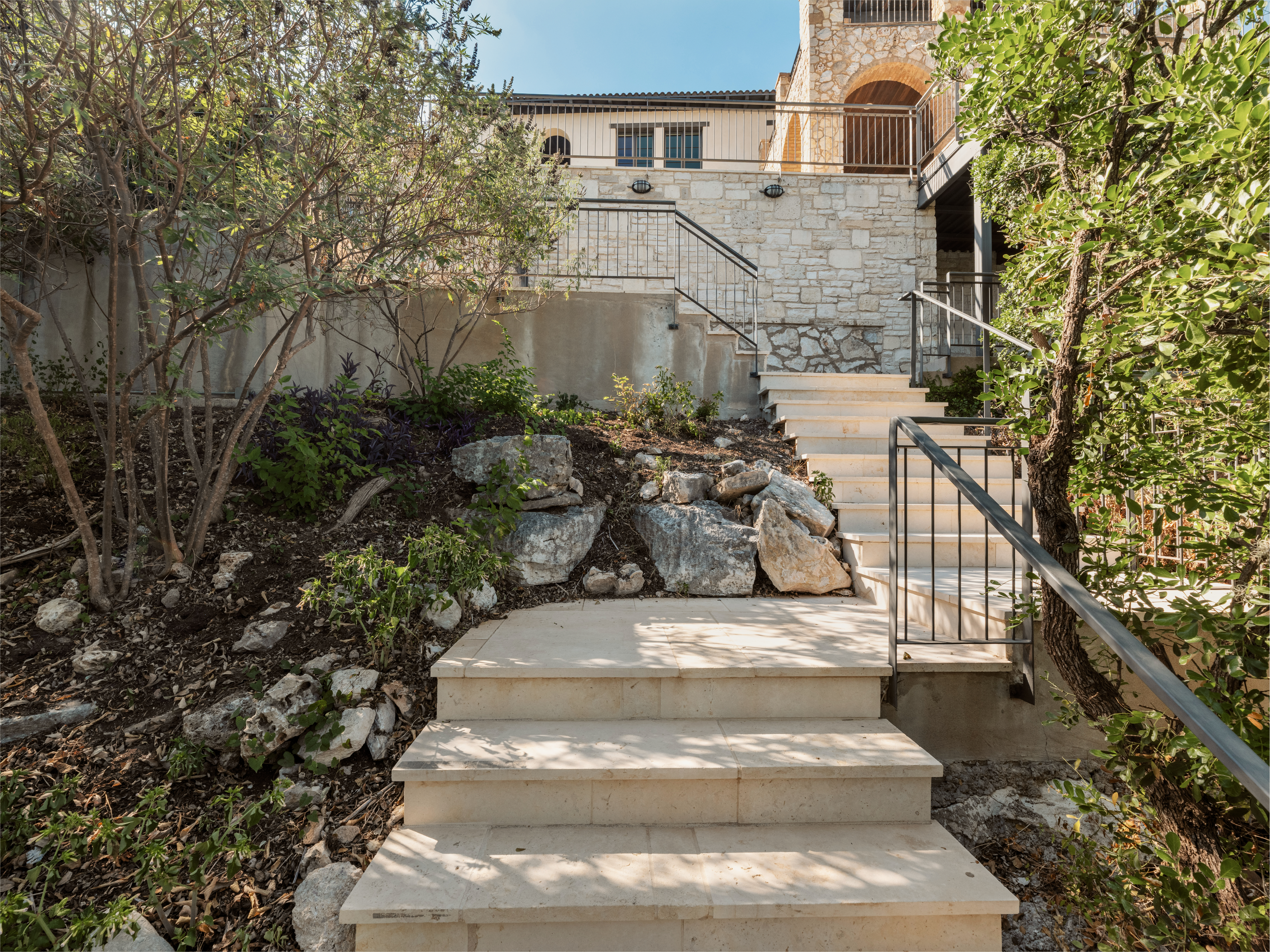 1907 Lakeshore Drive, Austin, TX