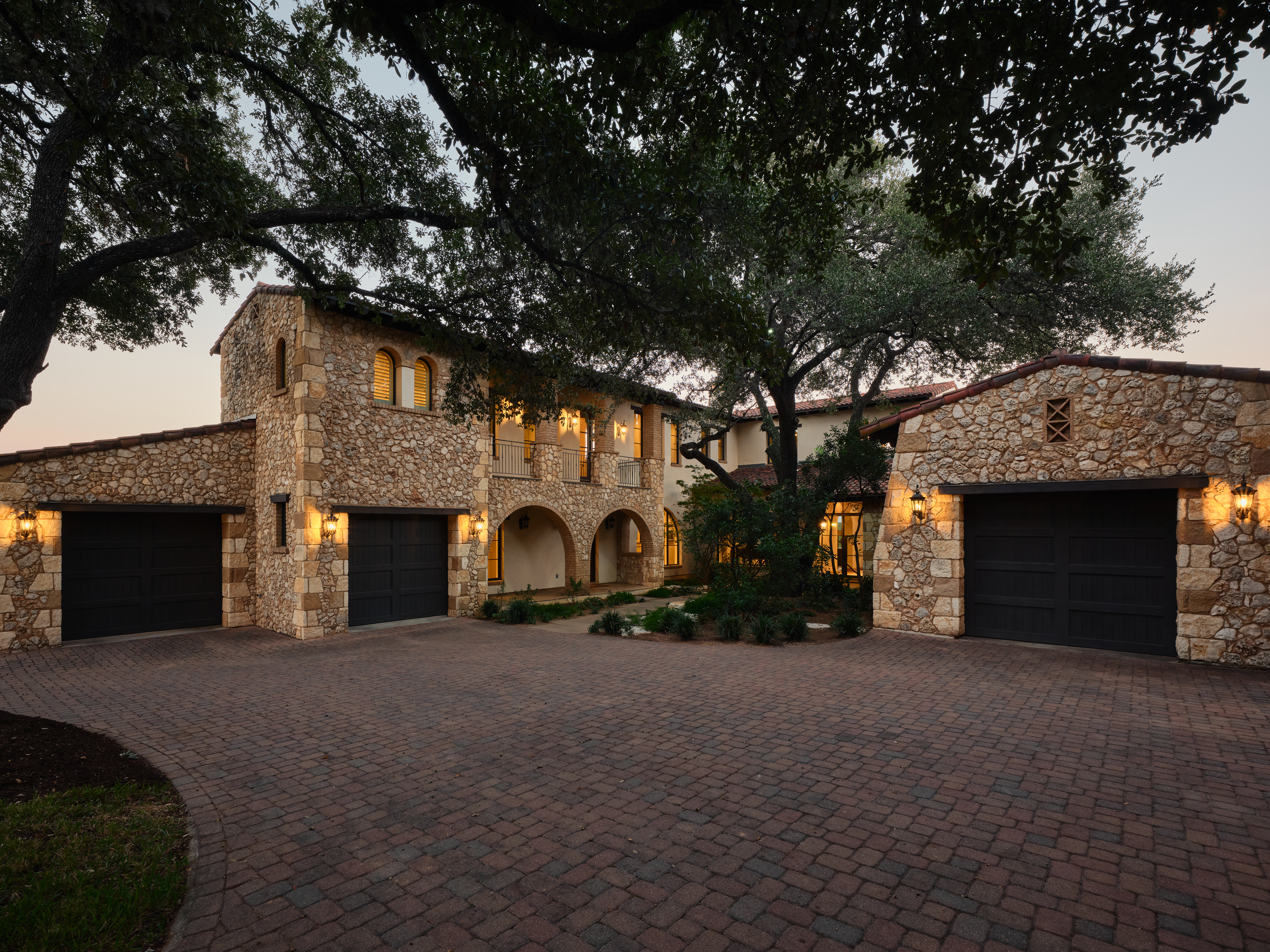 1907 Lakeshore Drive, Austin, TX