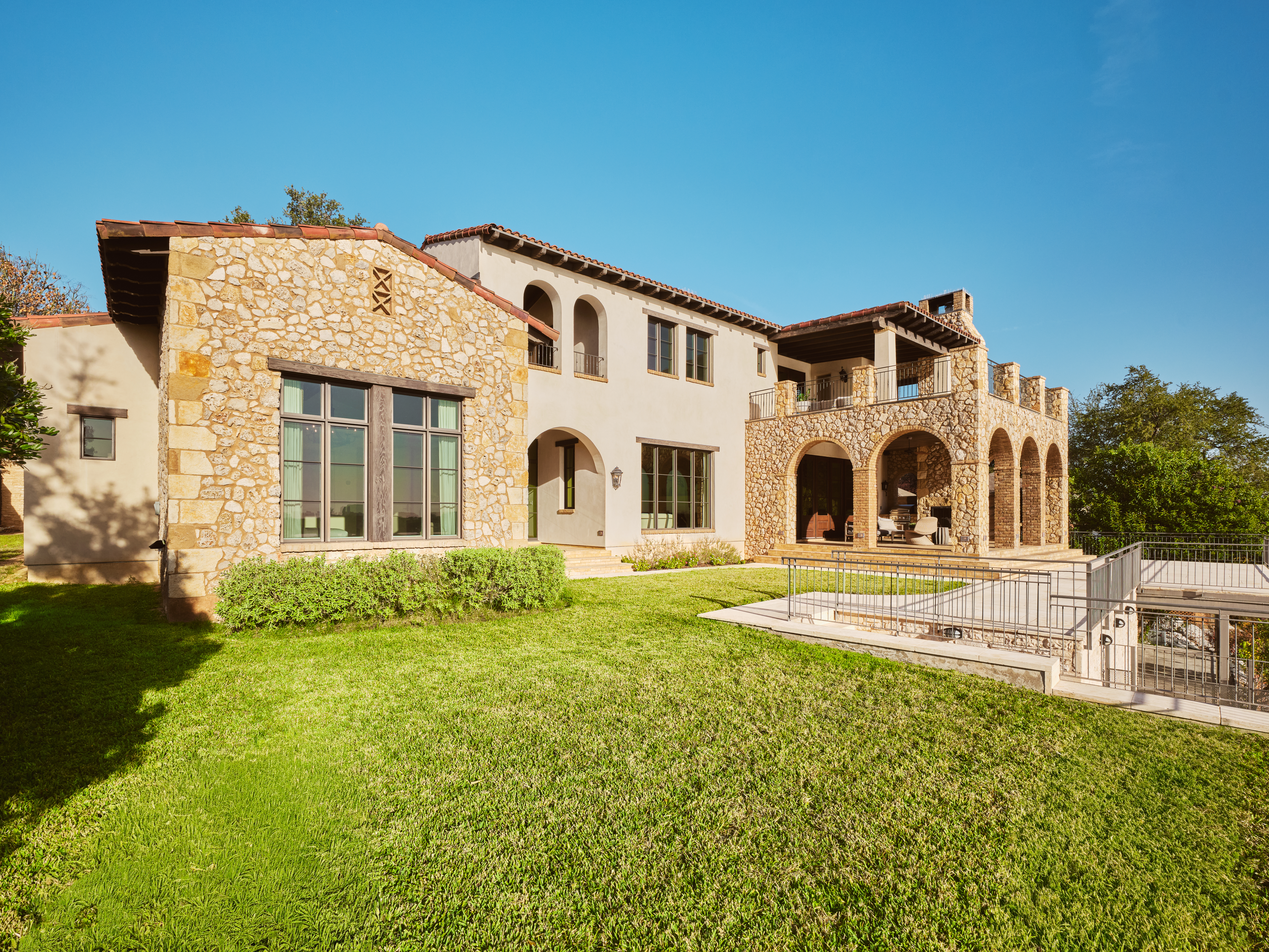 1907 Lakeshore Drive, Austin, TX