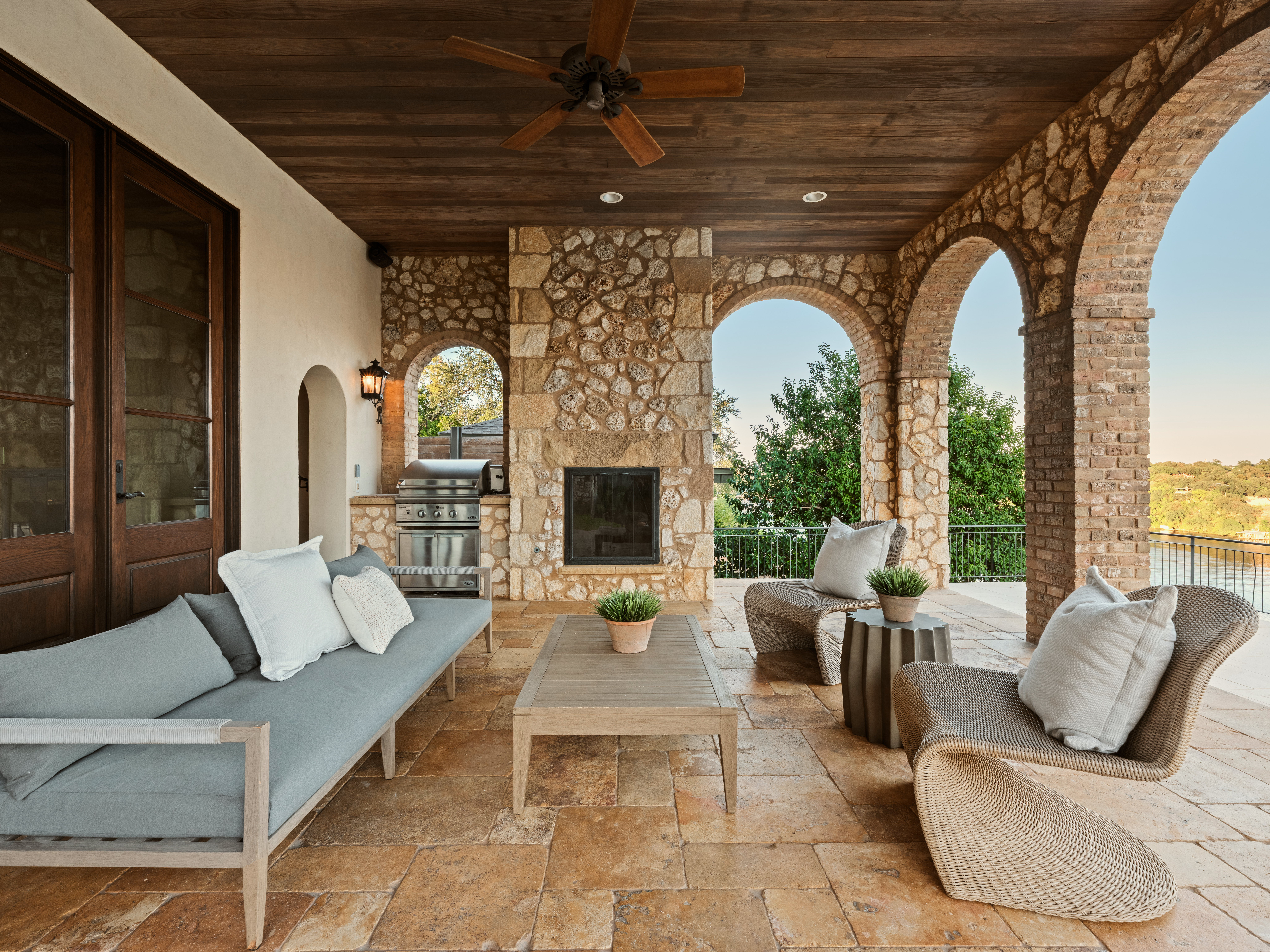 1907 Lakeshore Drive, Austin, TX