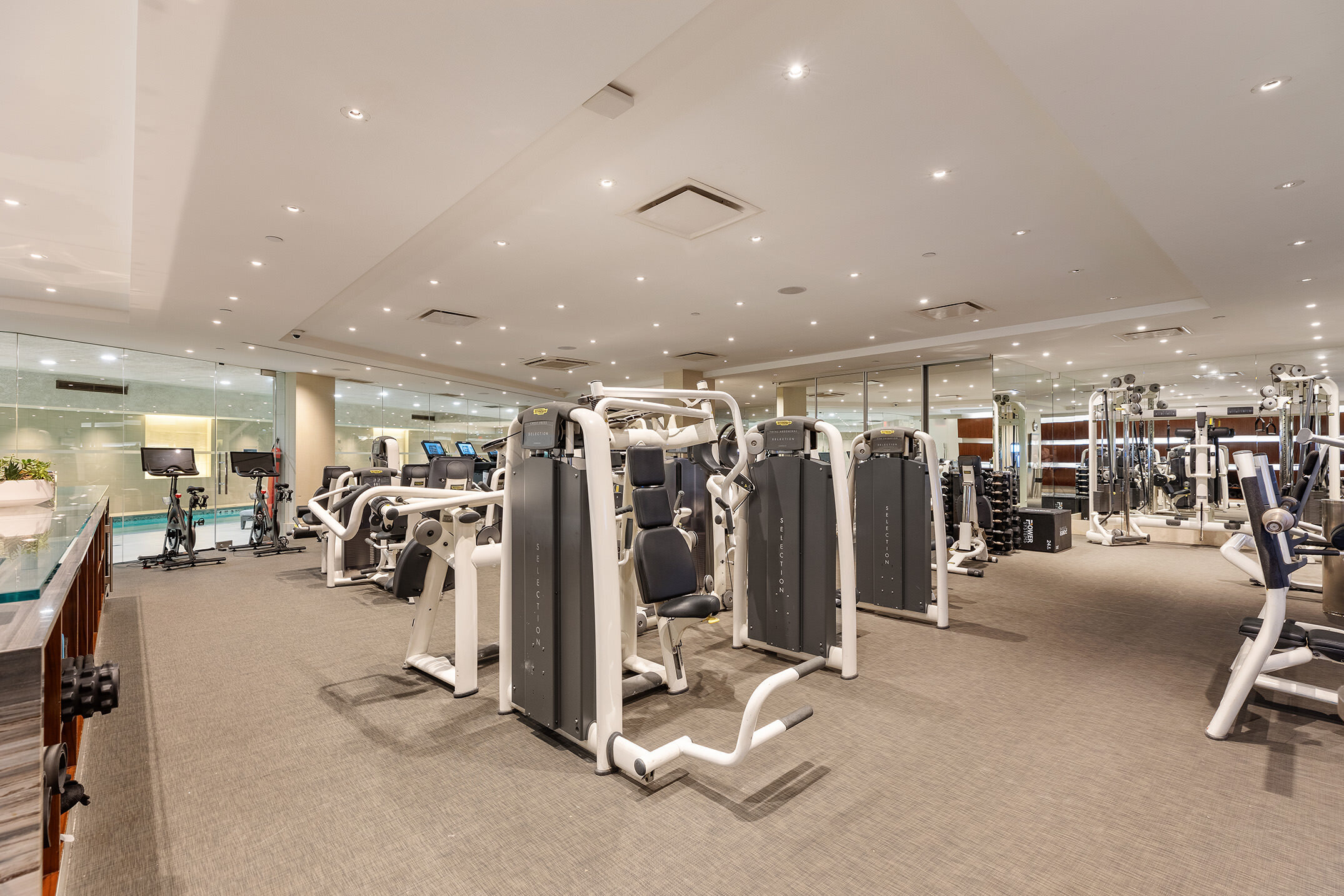 1 Central Park West 47D