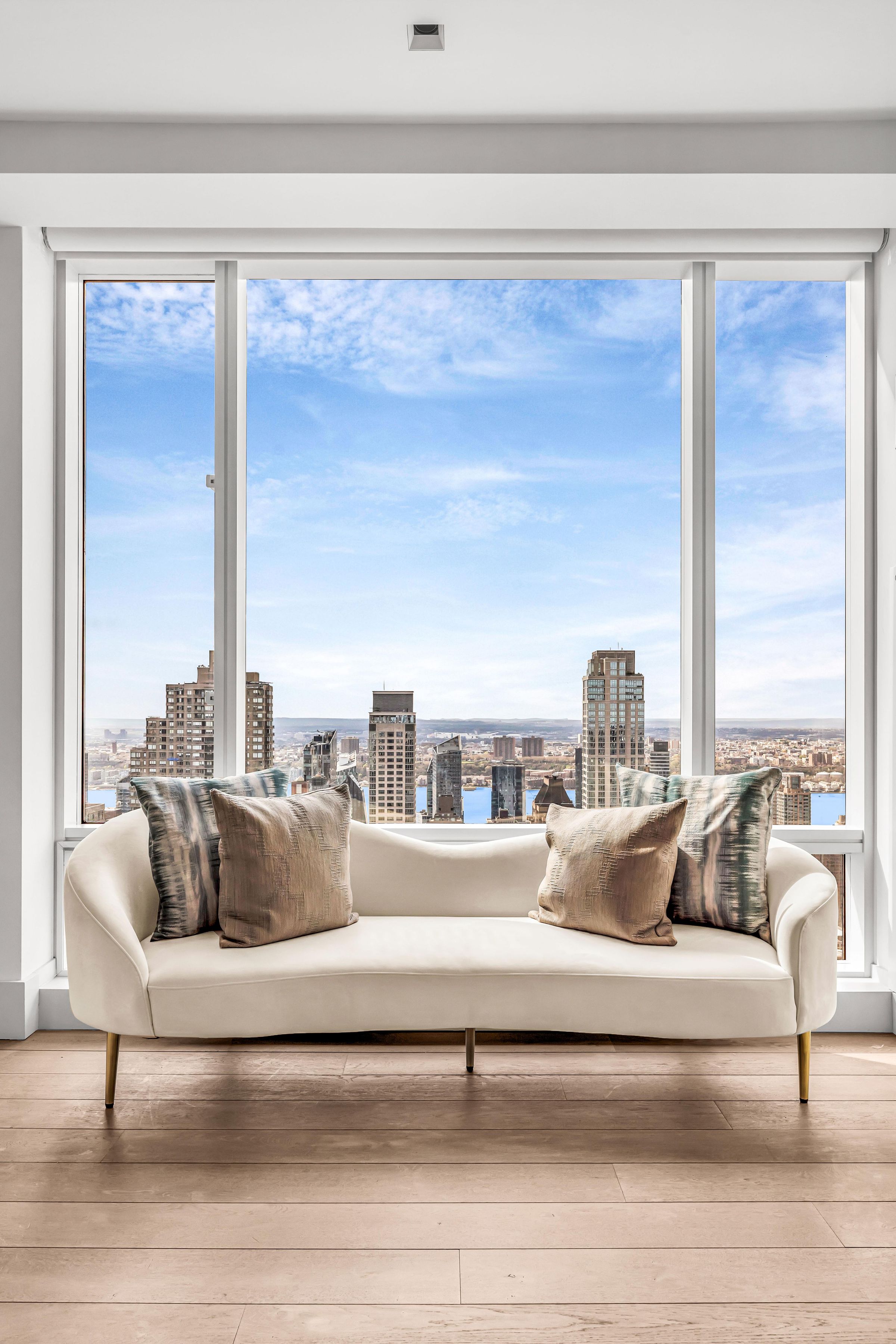1 Central Park West 47D