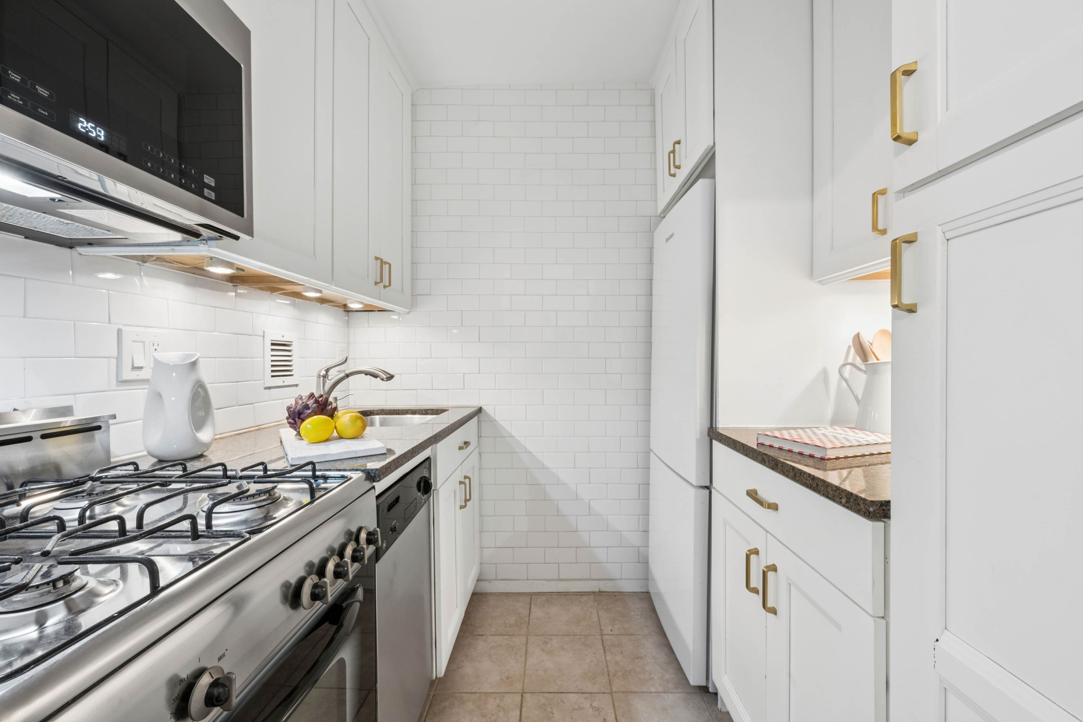 211 East 18th Street 3M