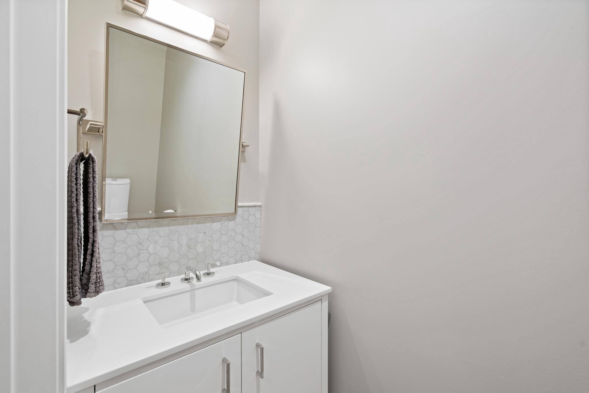 8551 Connecticut Ave #313 