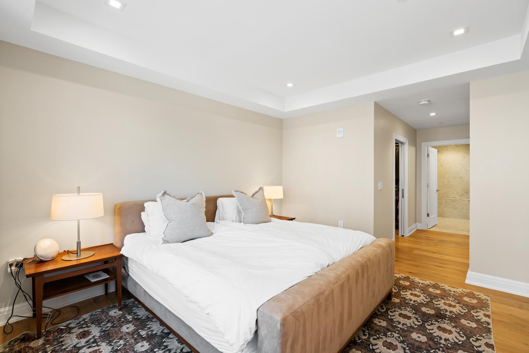 8551 Connecticut Ave #313 