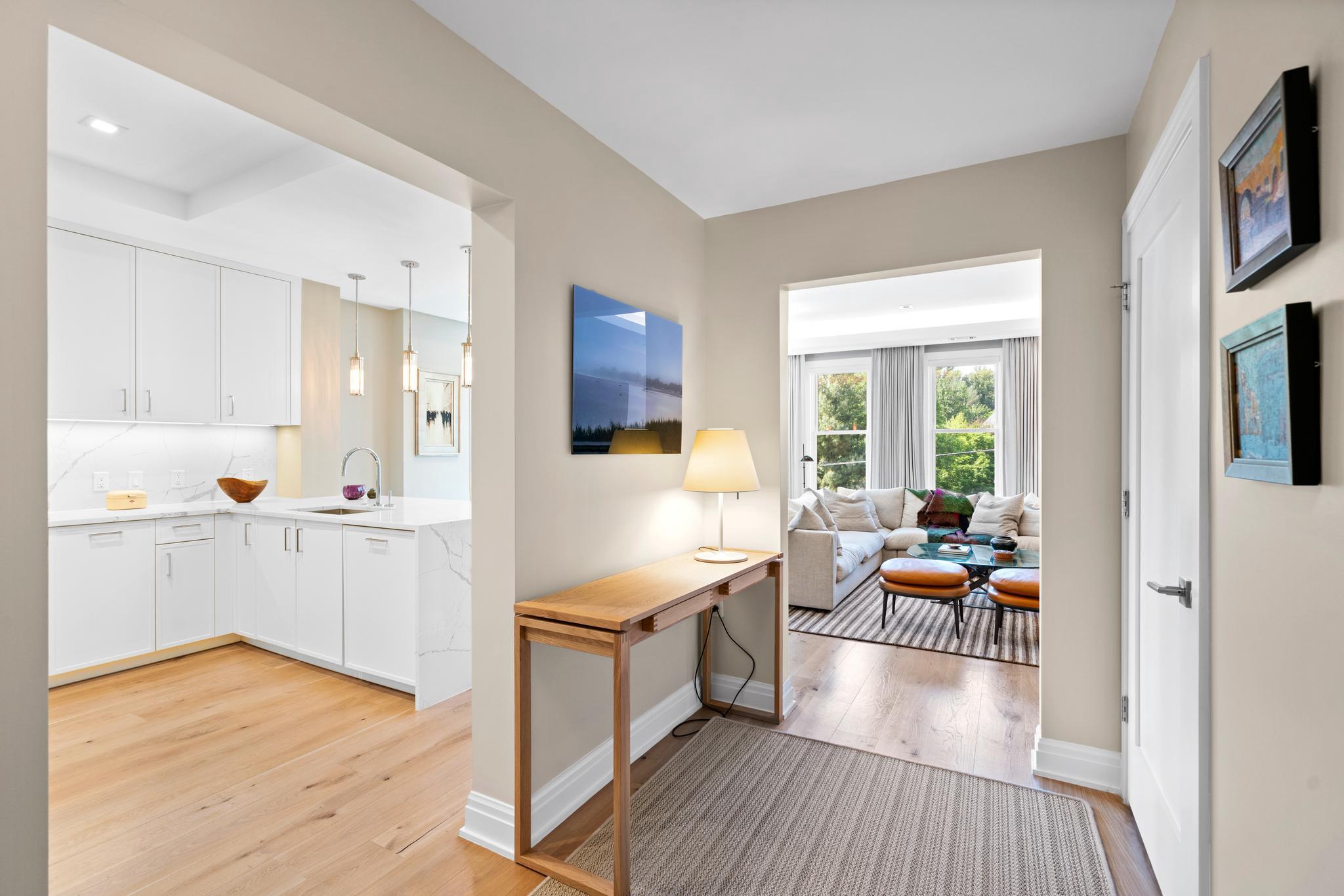 8551 Connecticut Ave #313 