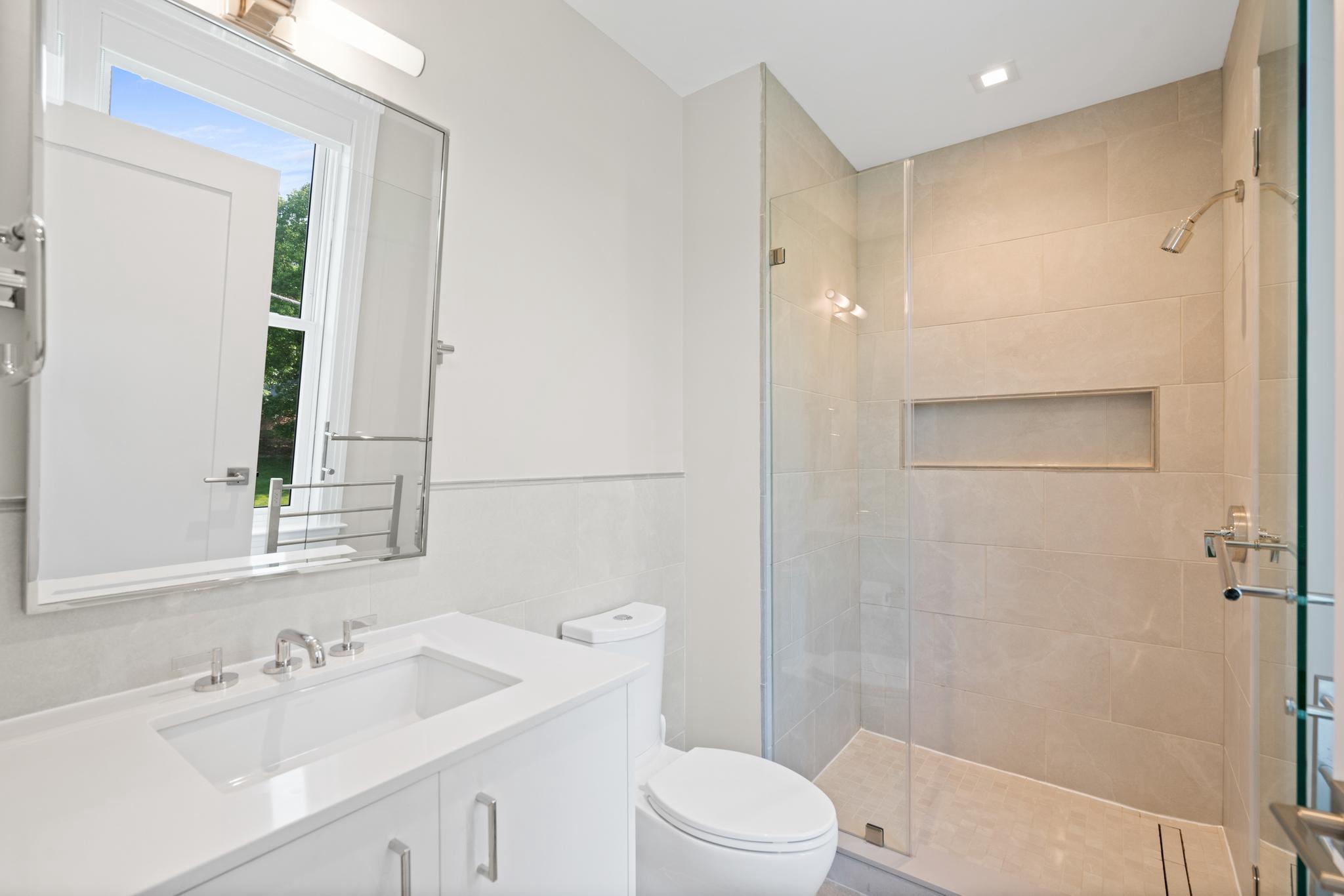 8551 Connecticut Ave #313 