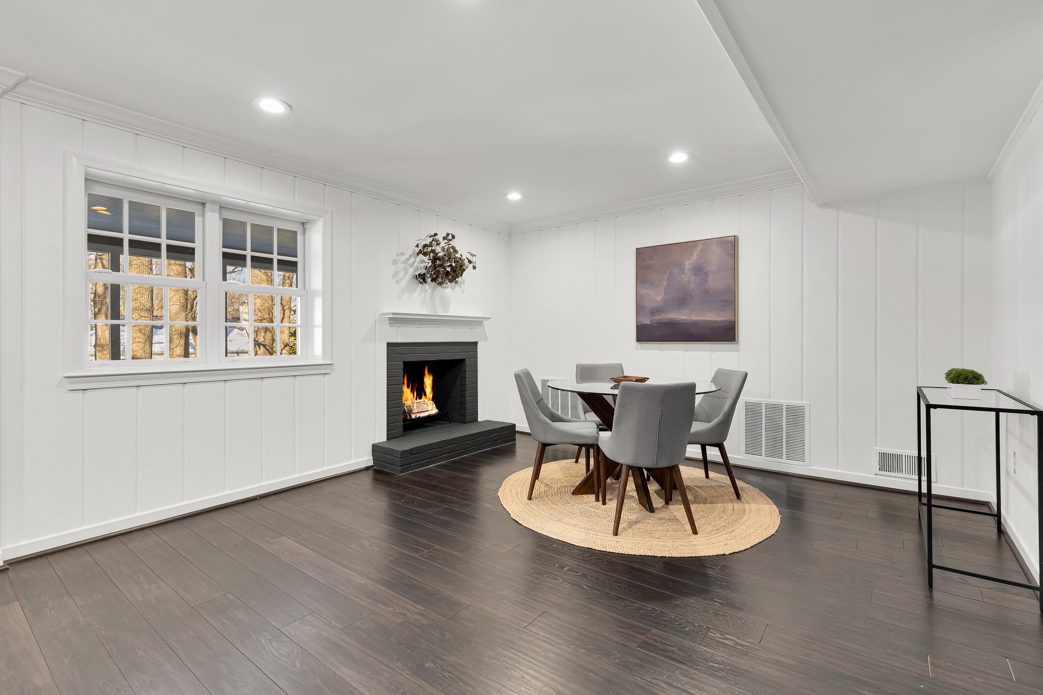 8120 Kerry Lane 