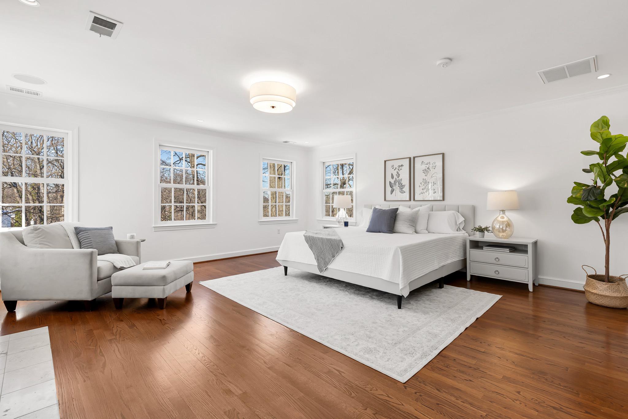 8120 Kerry Lane 