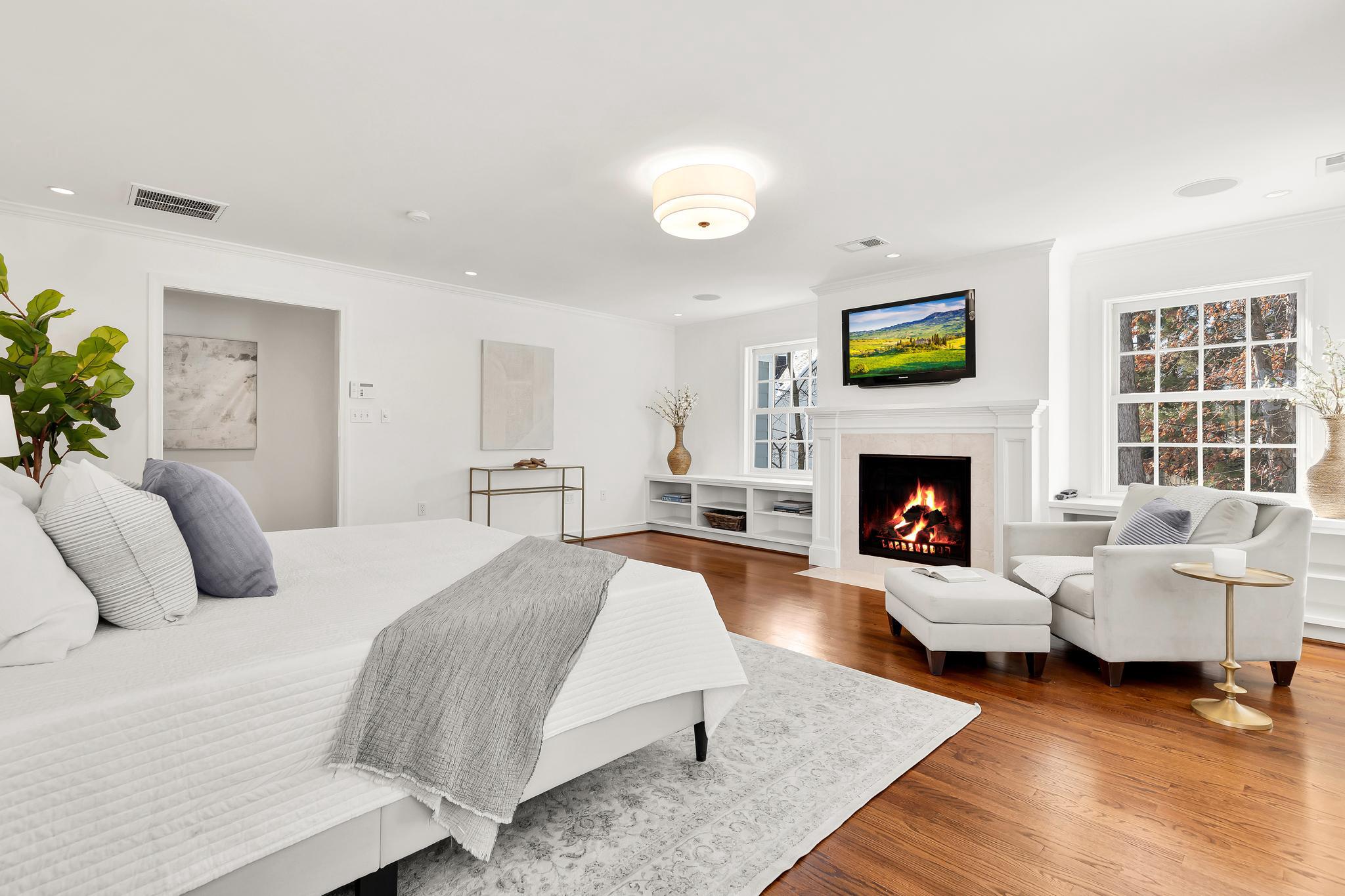 8120 Kerry Lane 