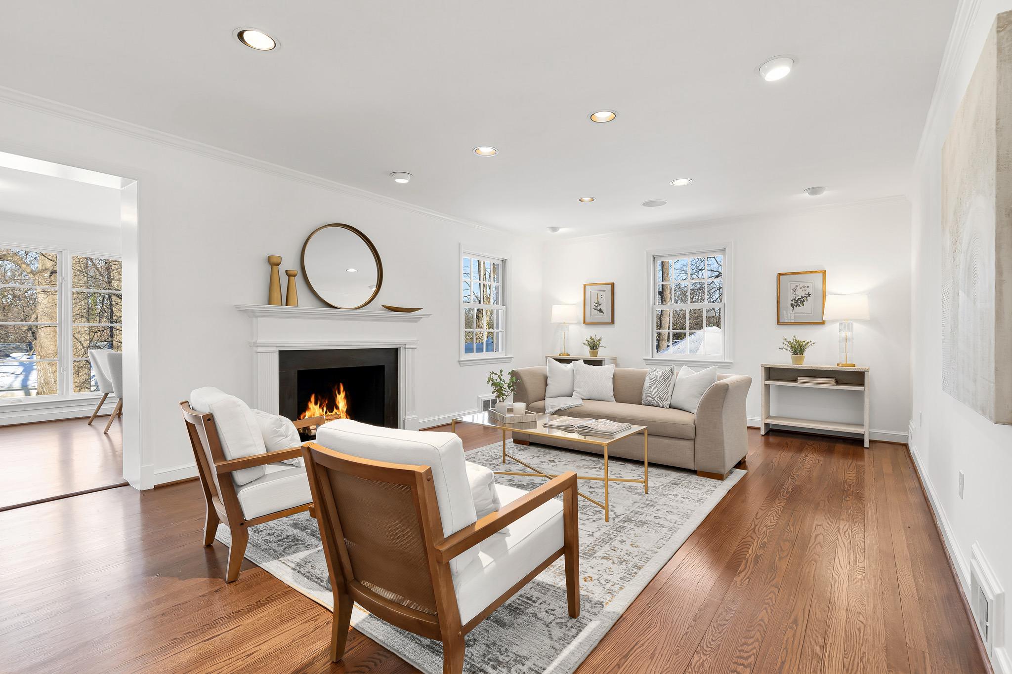 8120 Kerry Lane 