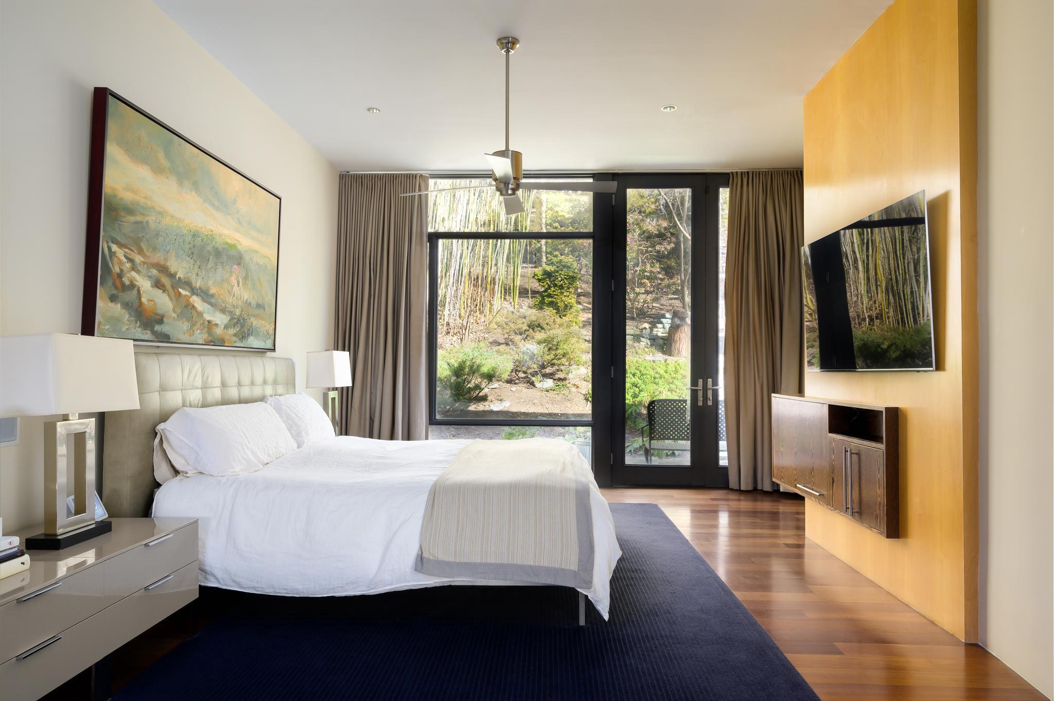 5300 Mohican Road 