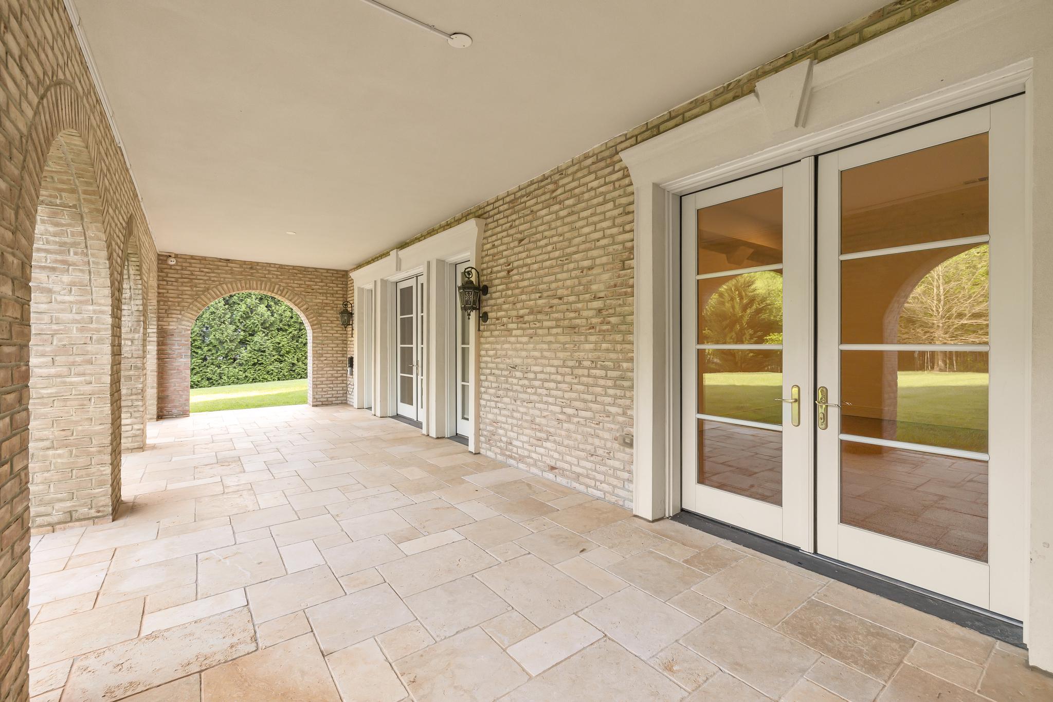 9421 Newbridge Drive 