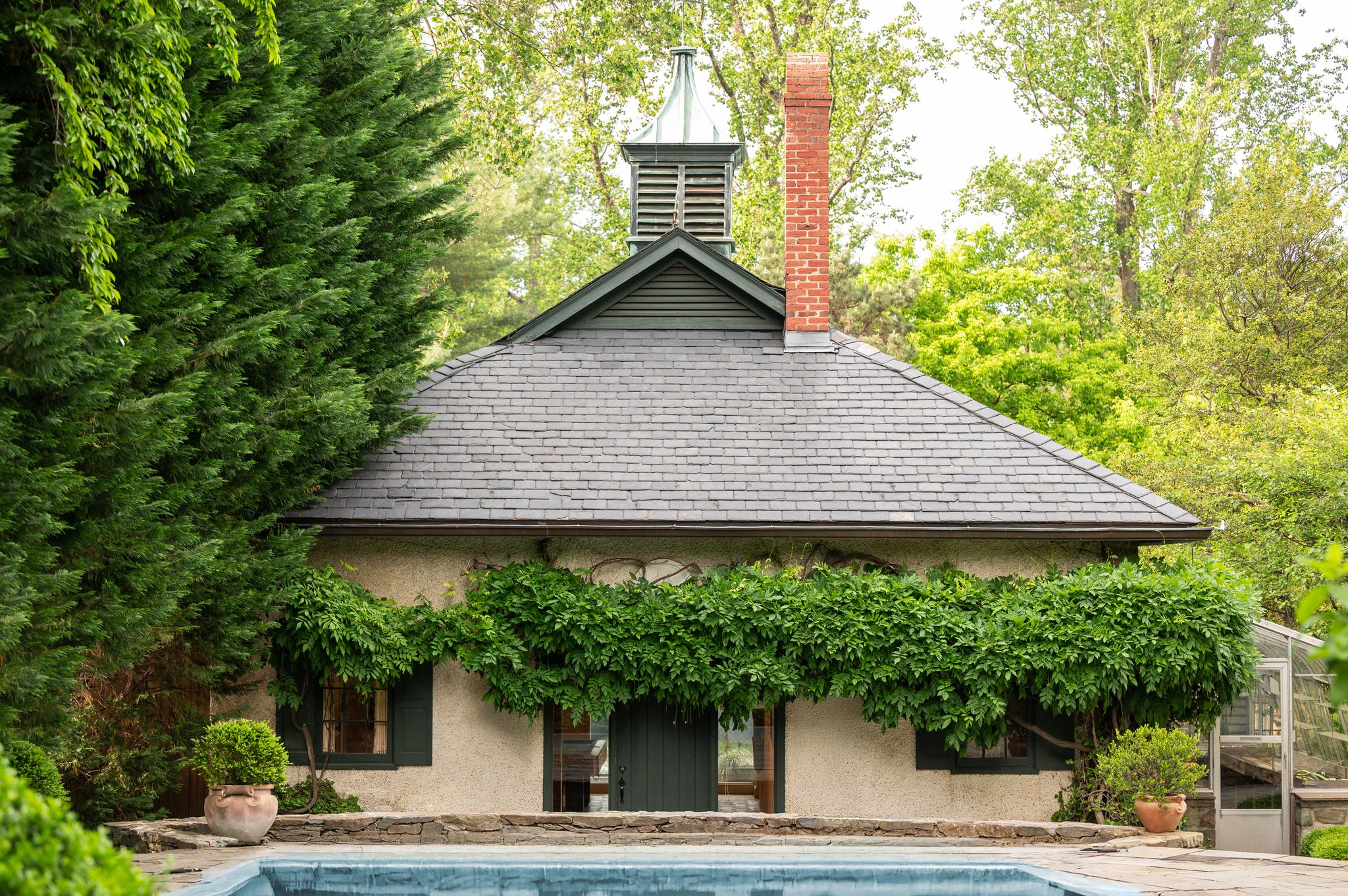 7116 Glenbrook Road 