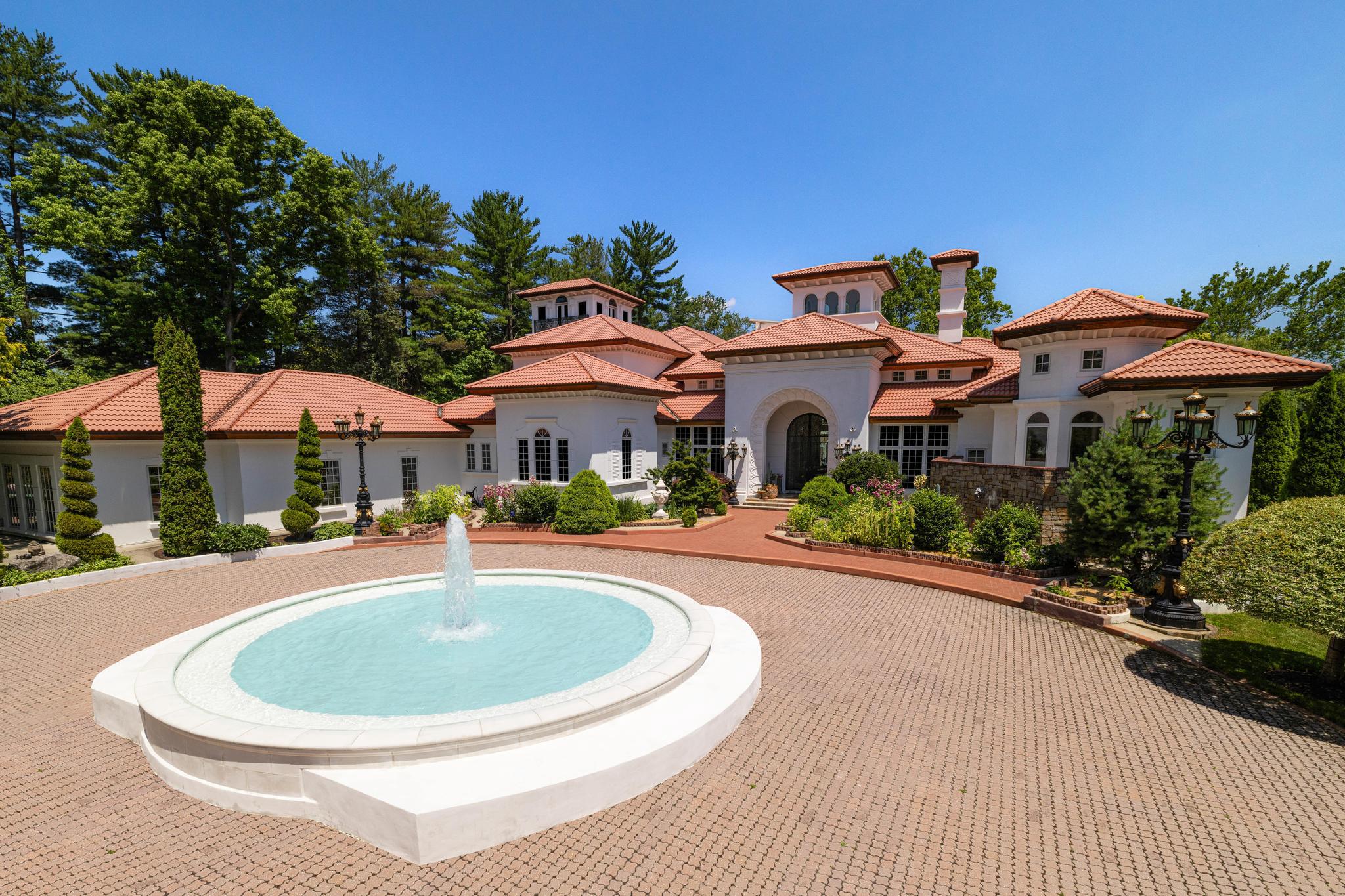 9101 River Road 
