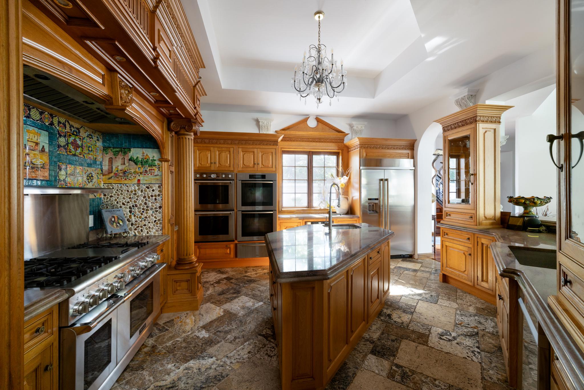 9101 River Road 