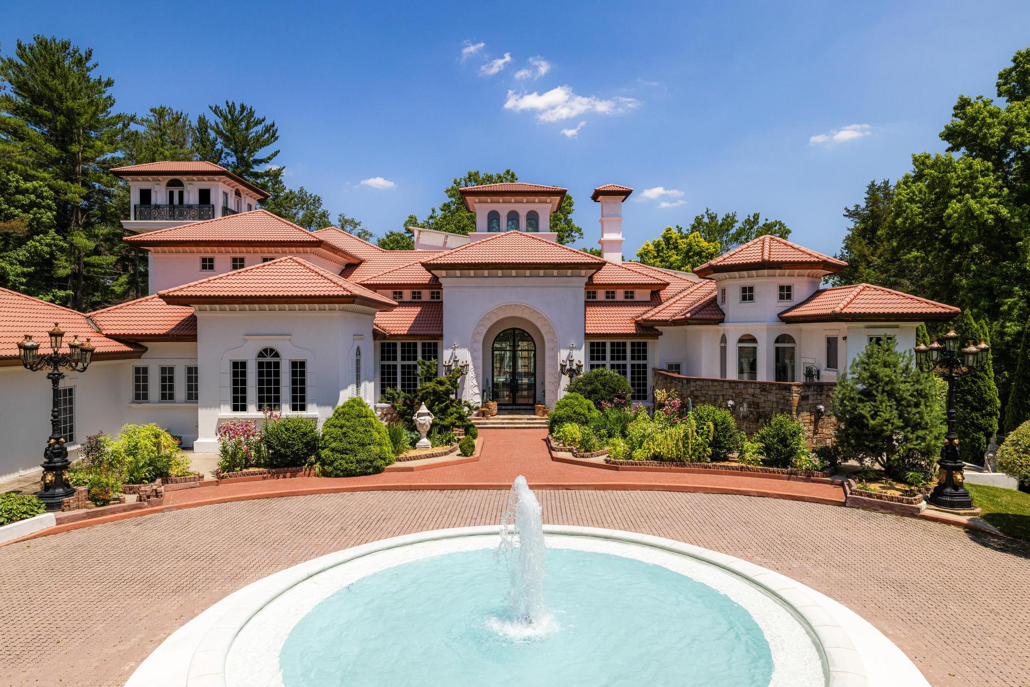 9101 River Road 