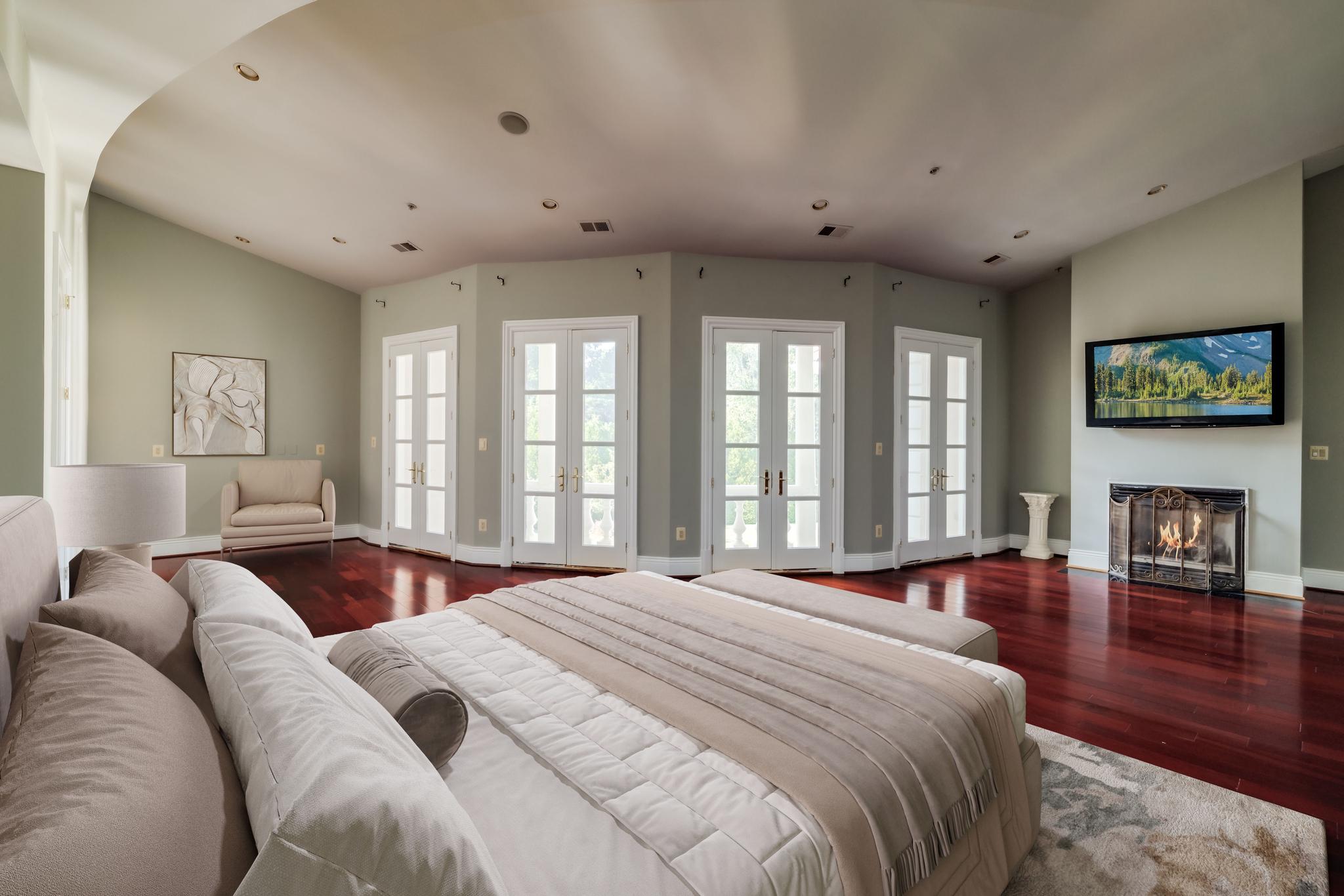 9431 Newbridge Drive