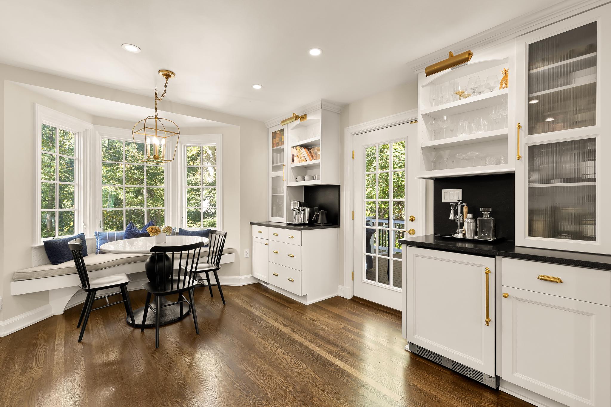 5106 Brookview Drive 
