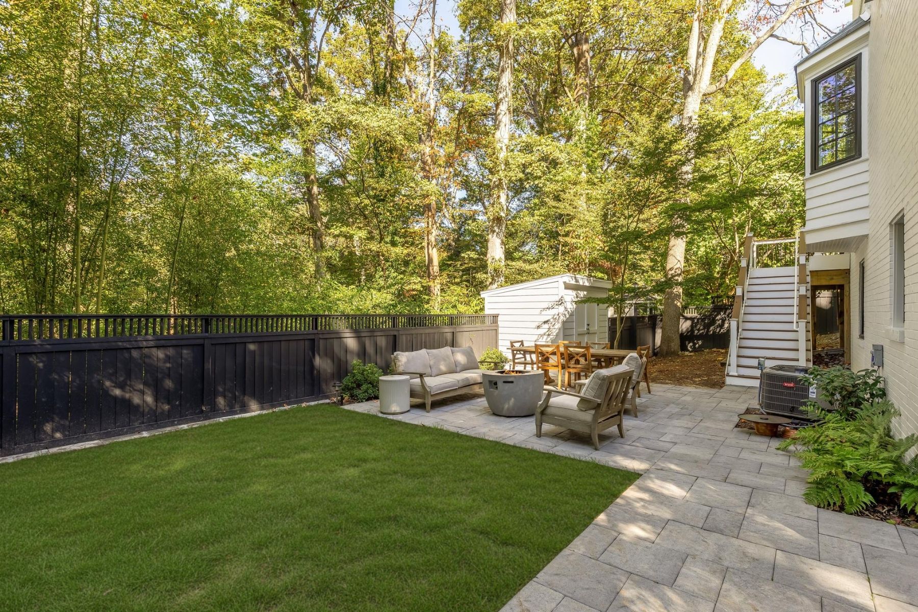 5106 Brookview Drive 