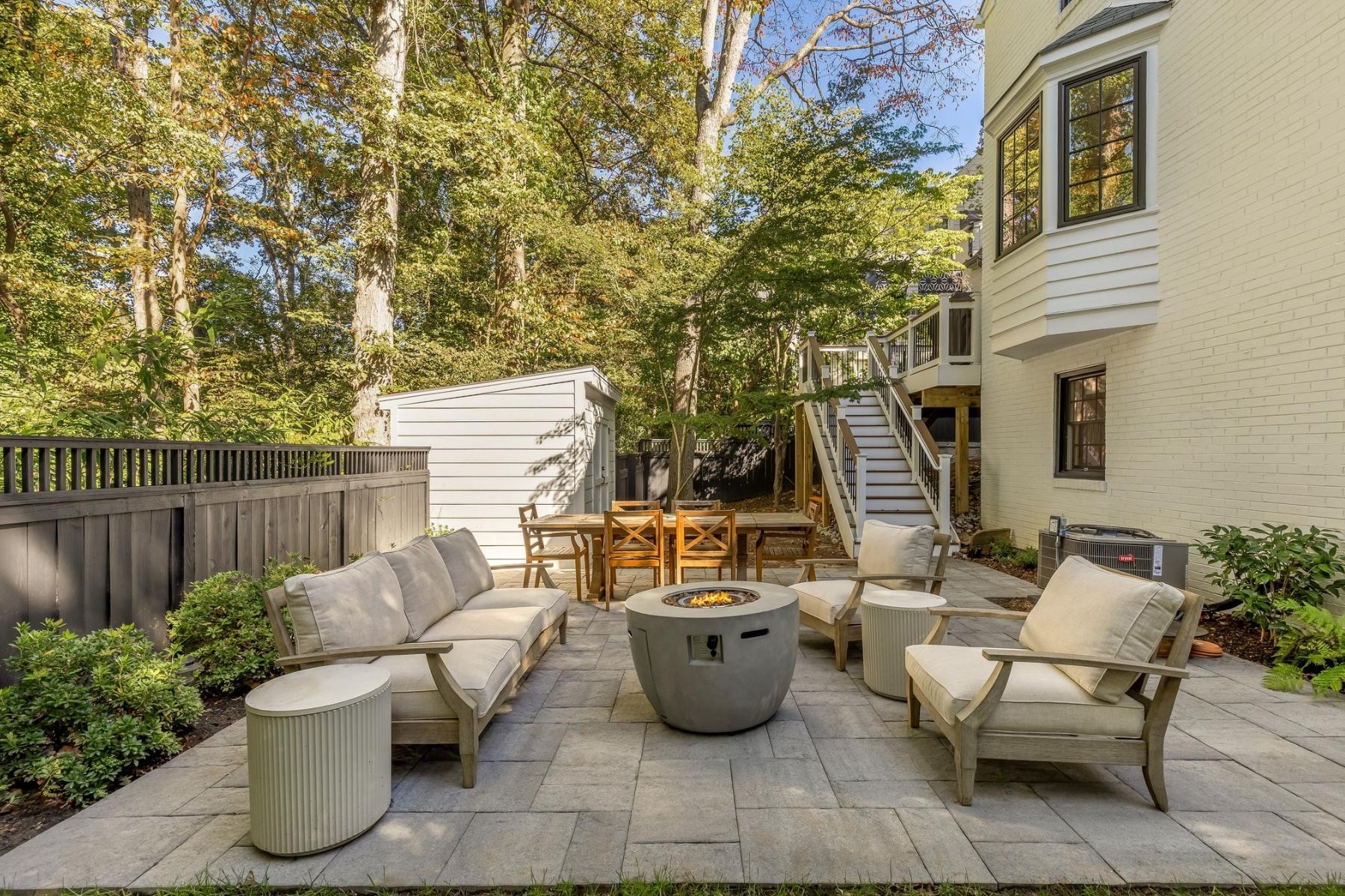 5106 Brookview Drive 
