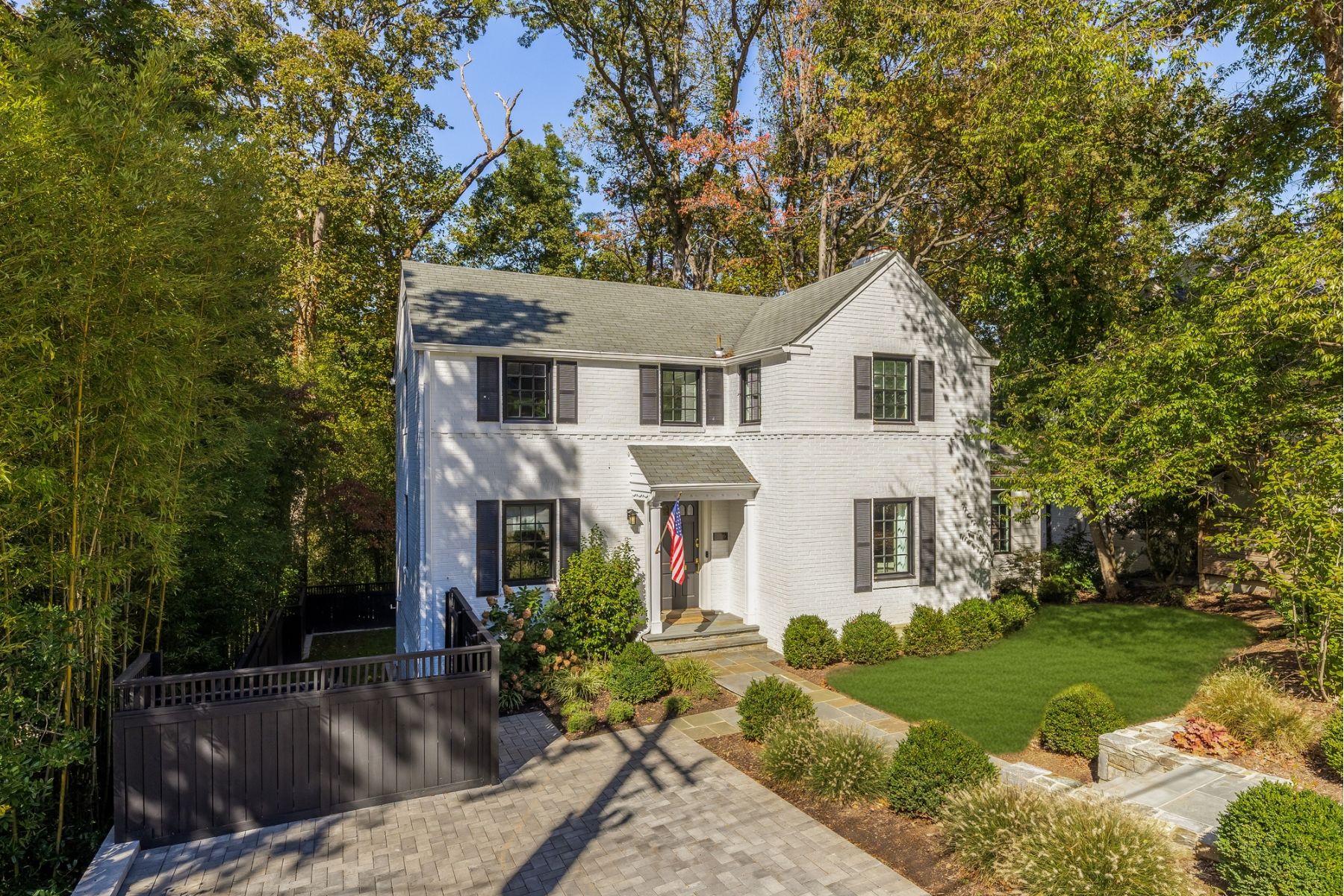 5106 Brookview Drive 