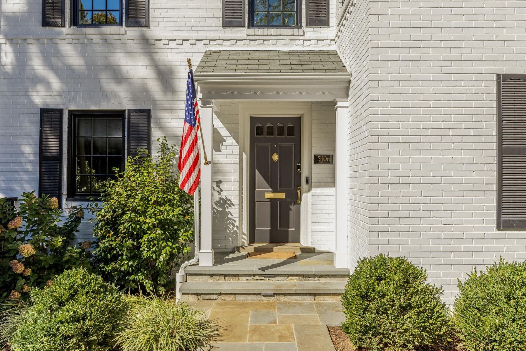 5106 Brookview Drive 