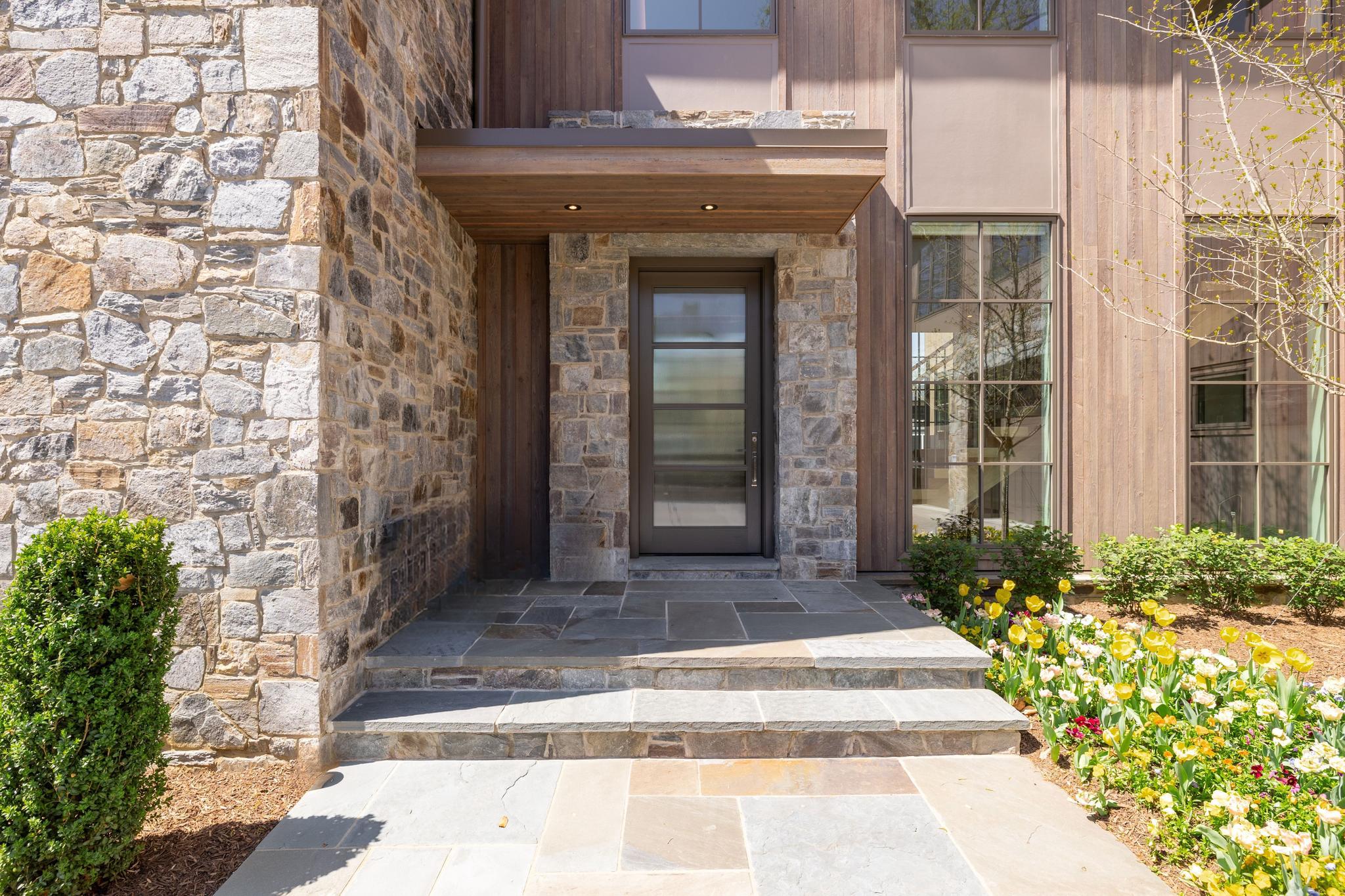 7027 Longwood Drive 