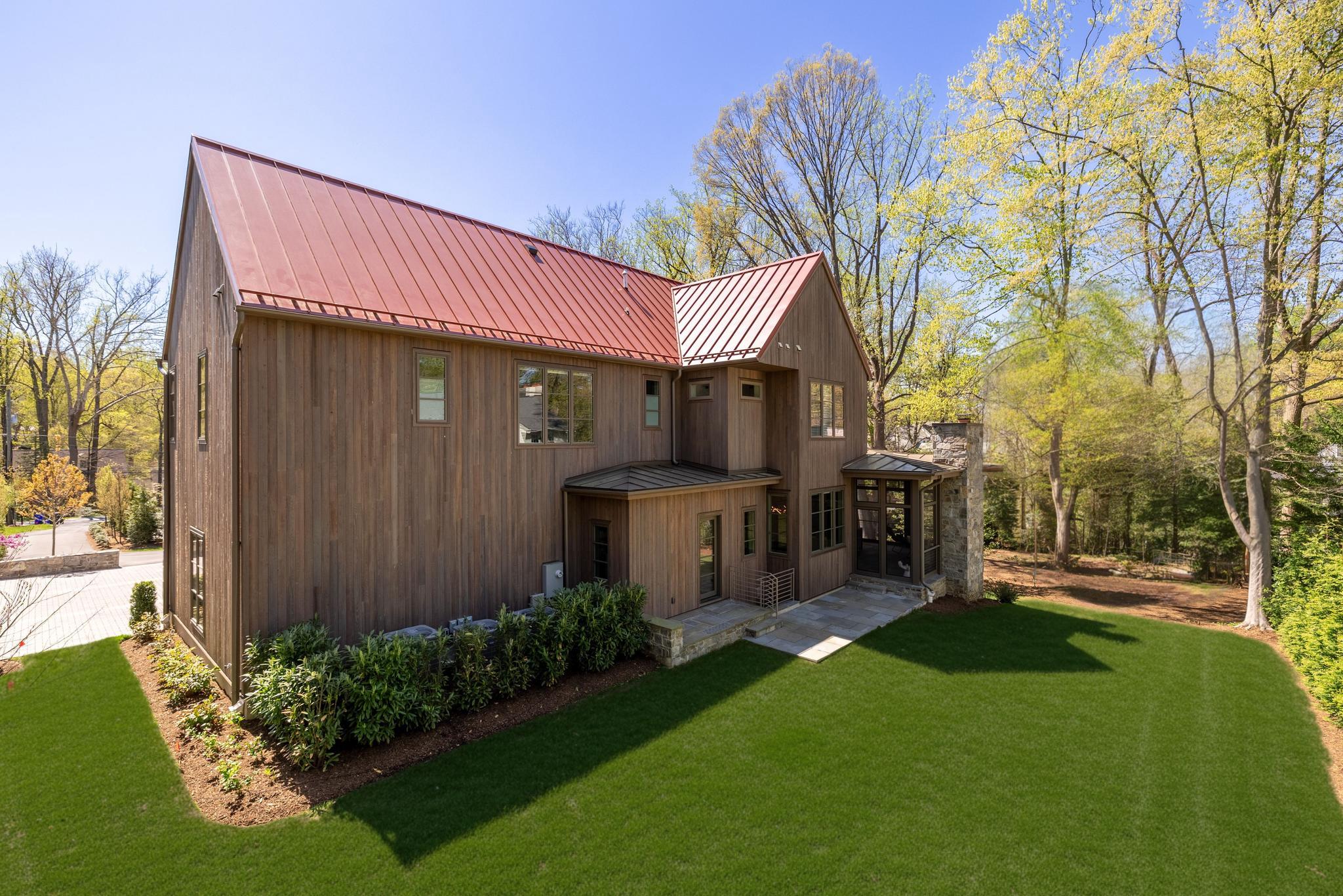 7027 Longwood Drive 
