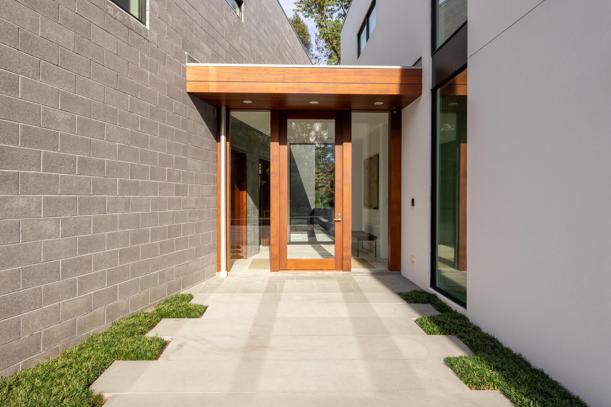 9119 Levelle Drive