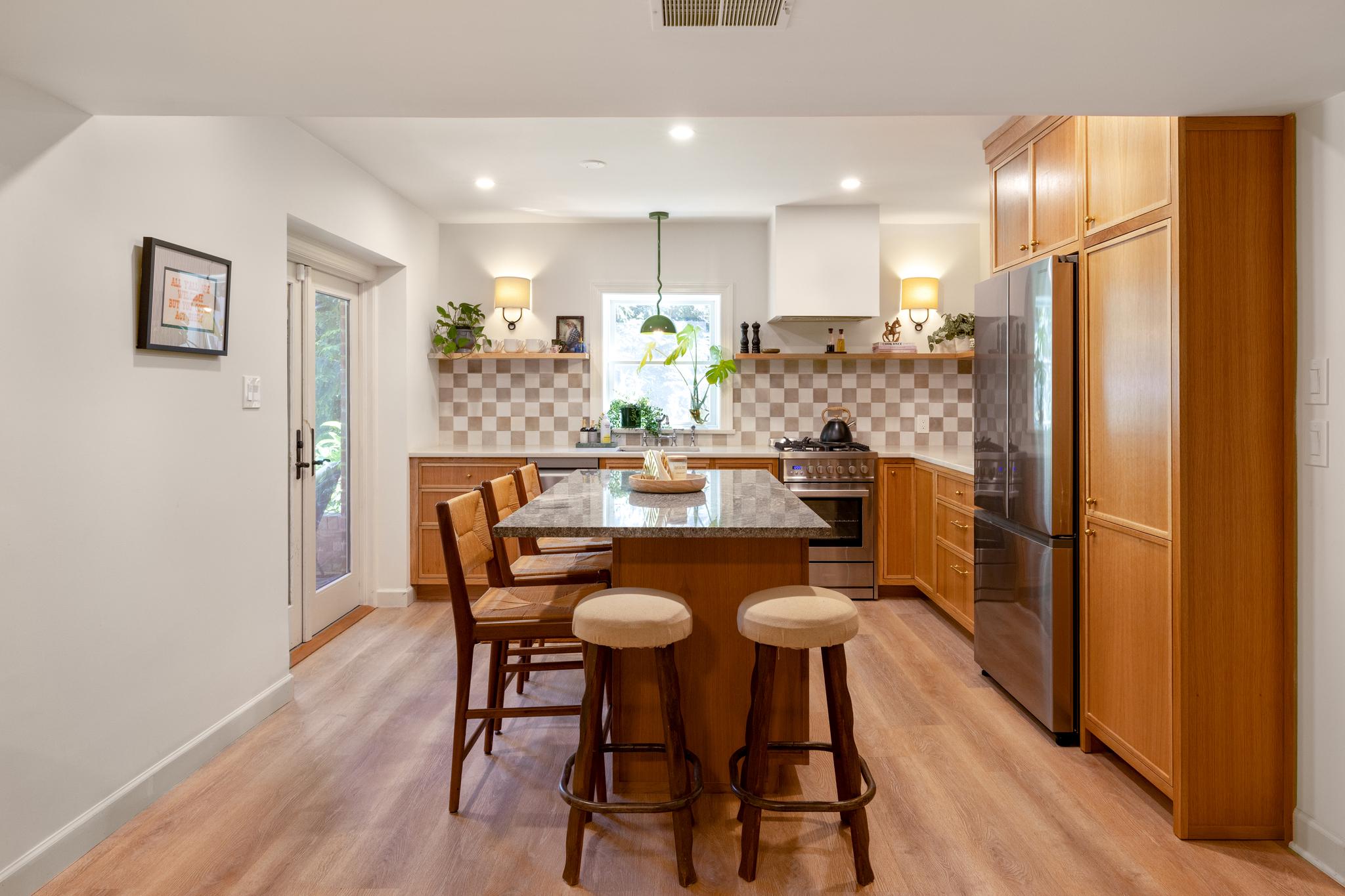 9205 Pegasus Court