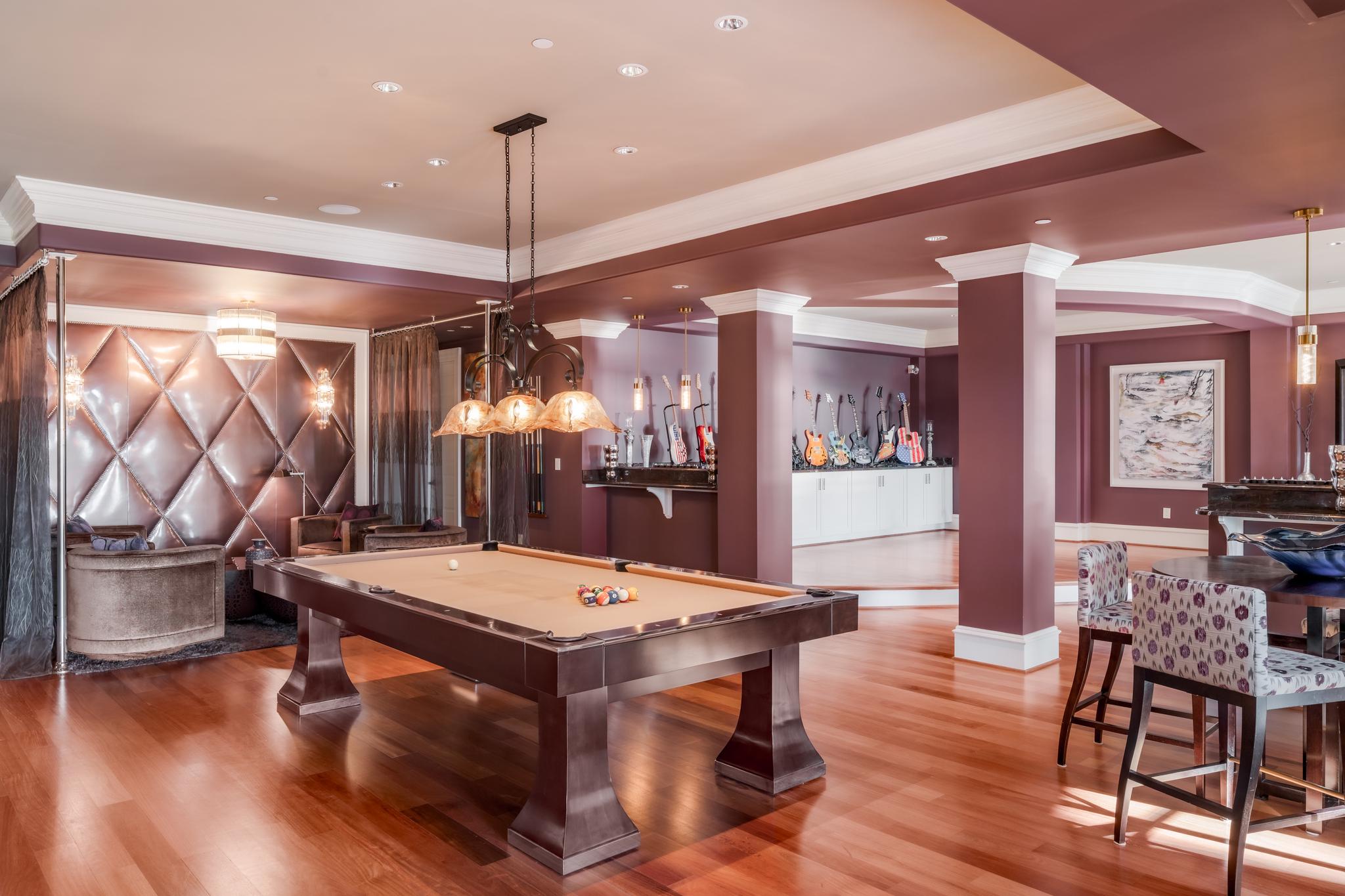 200 Bridgeview Lane 