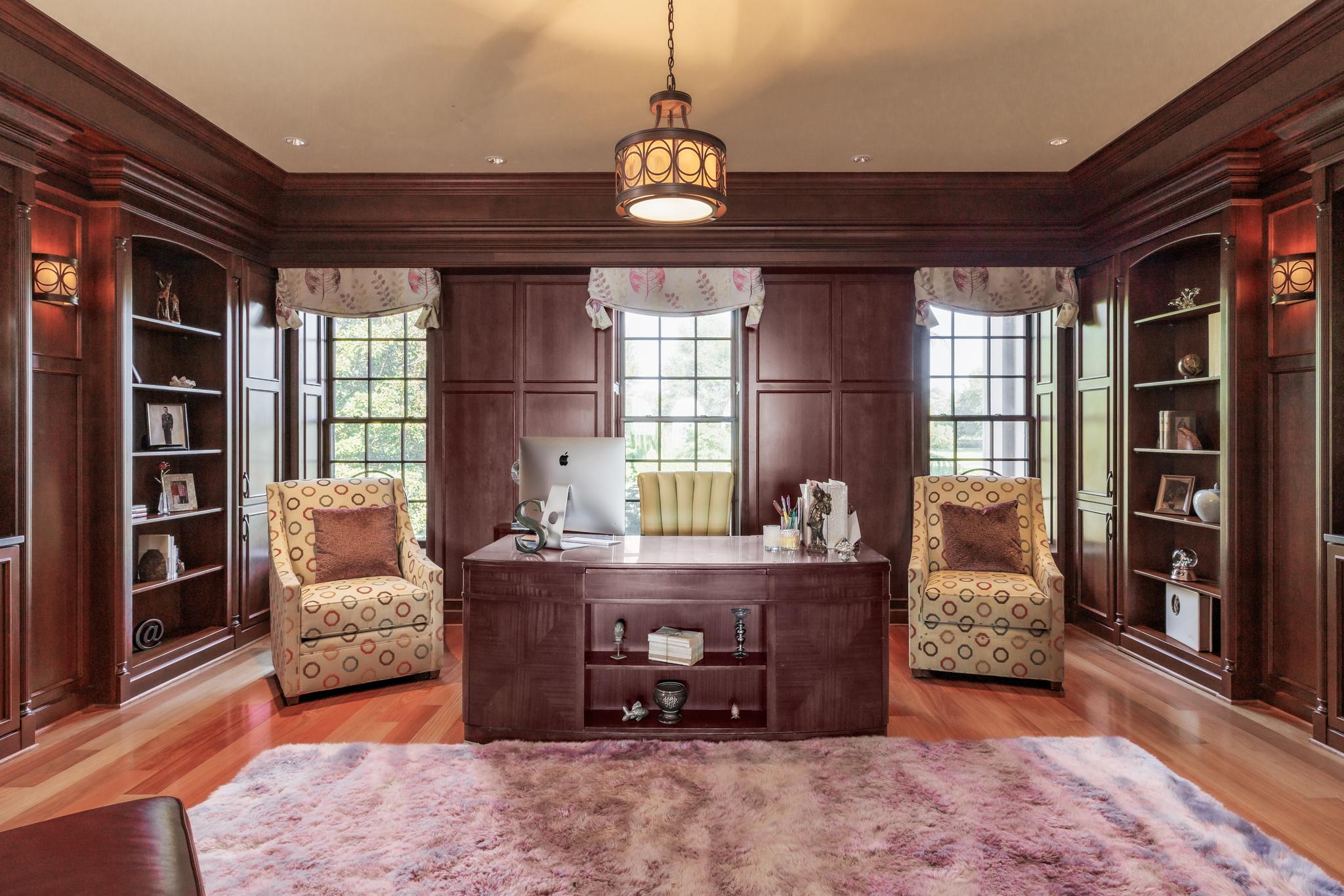 200 Bridgeview Lane 