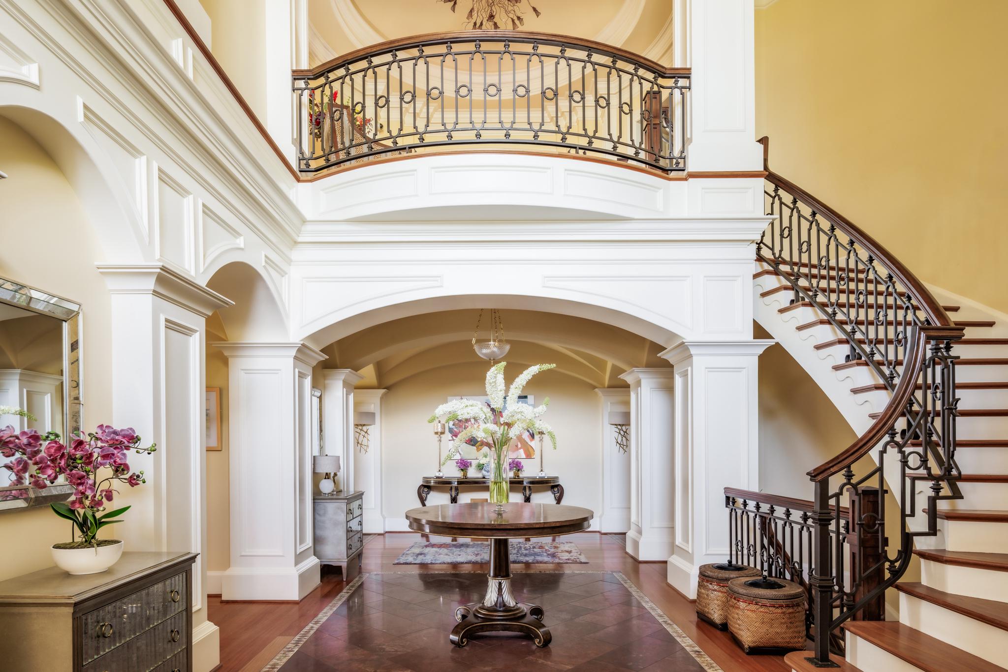 200 Bridgeview Lane 