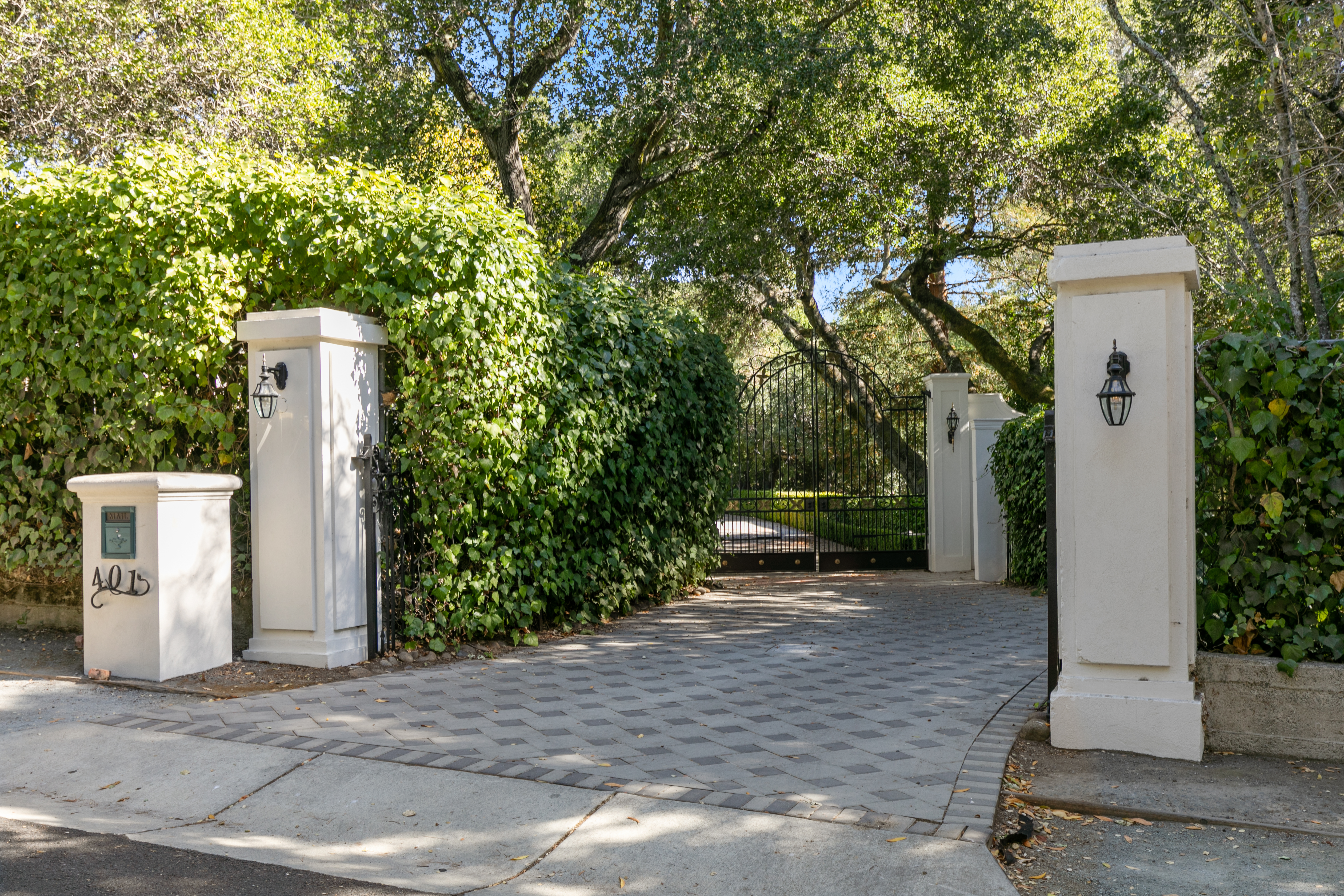 401 El Cerrito Avenue 