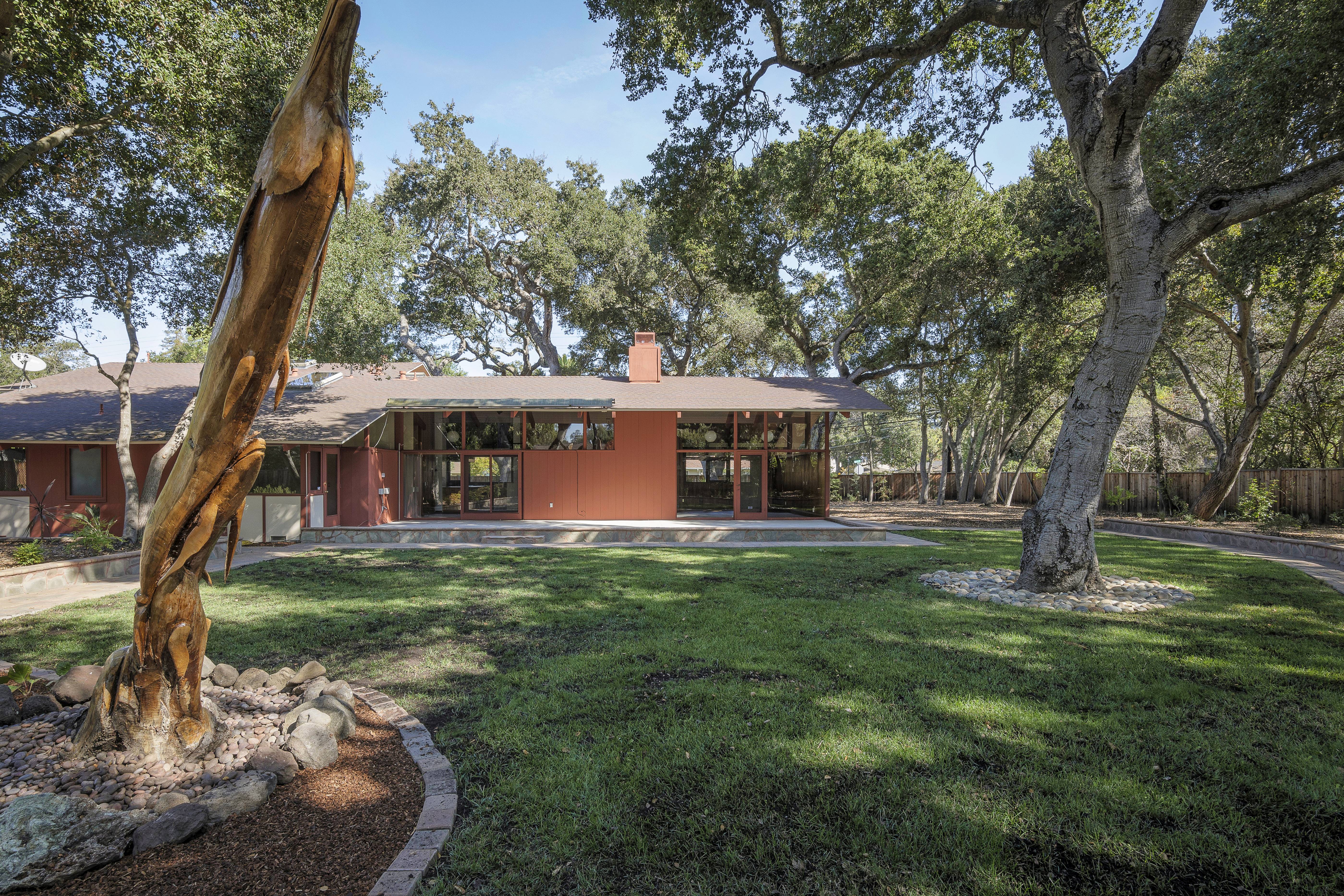 296 Bay Road 