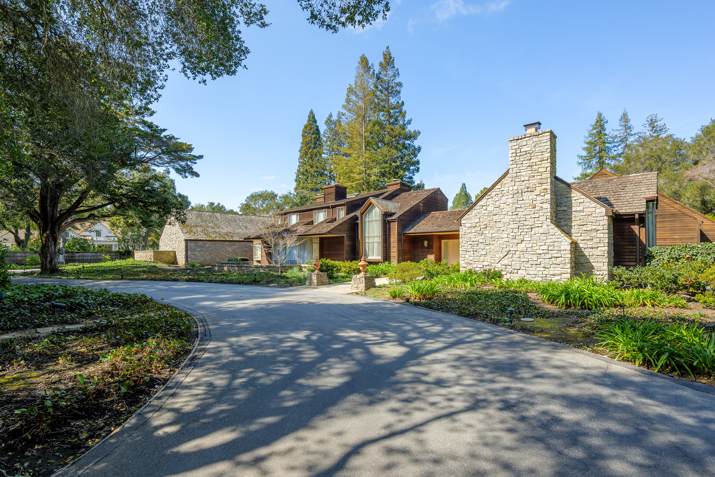 80 Coghlan Lane 