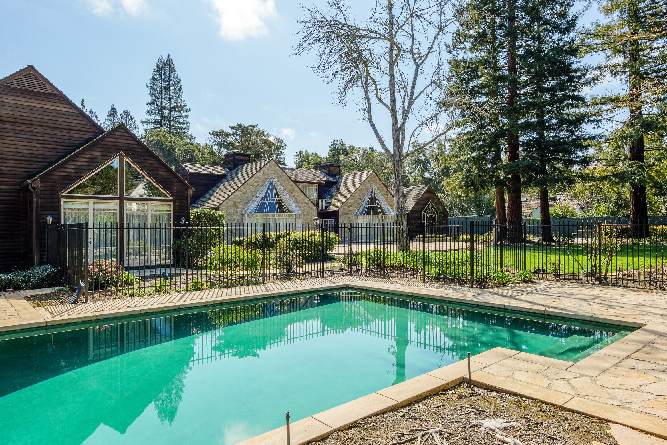 80 Coghlan Lane 