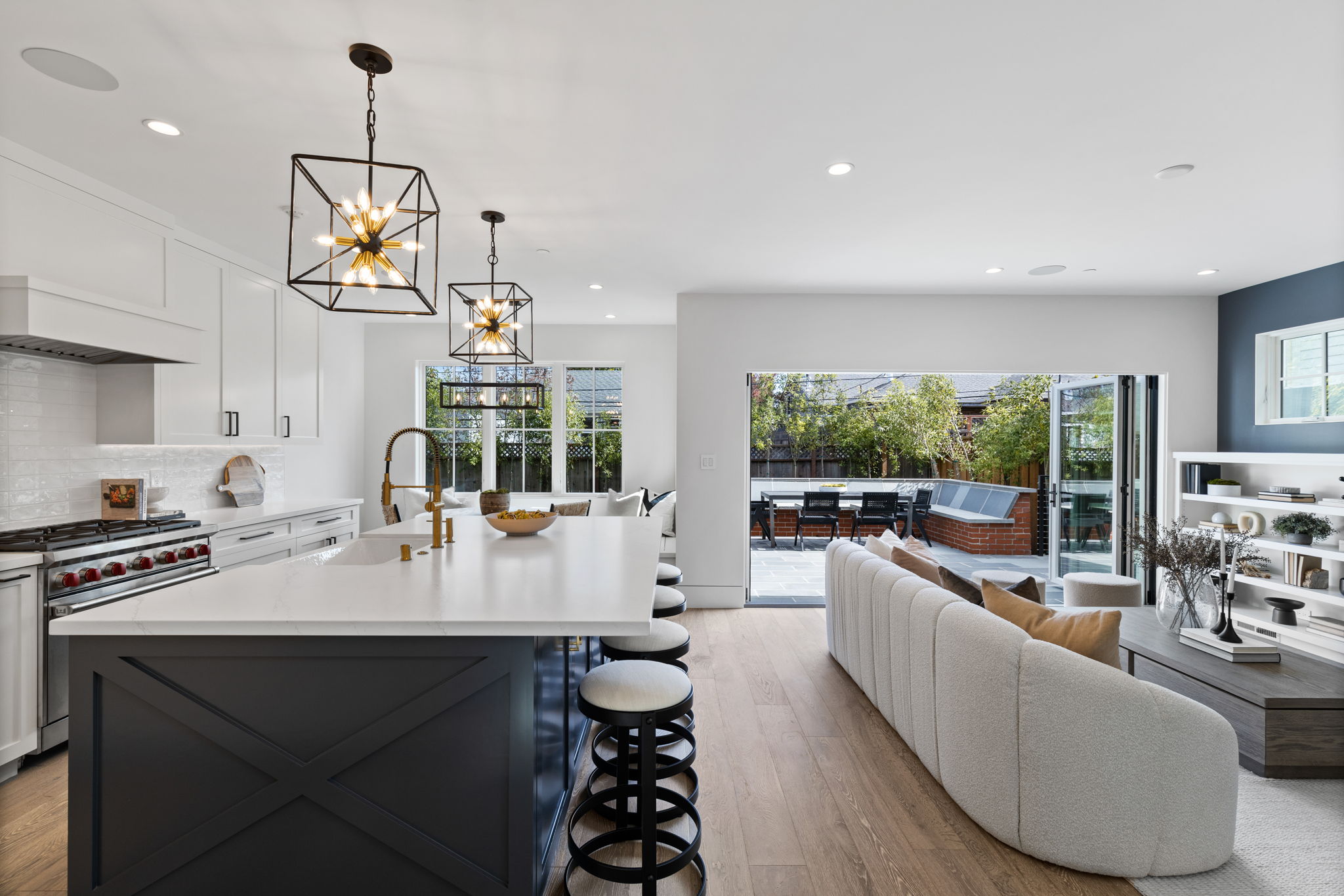1129 Killarney Lane 