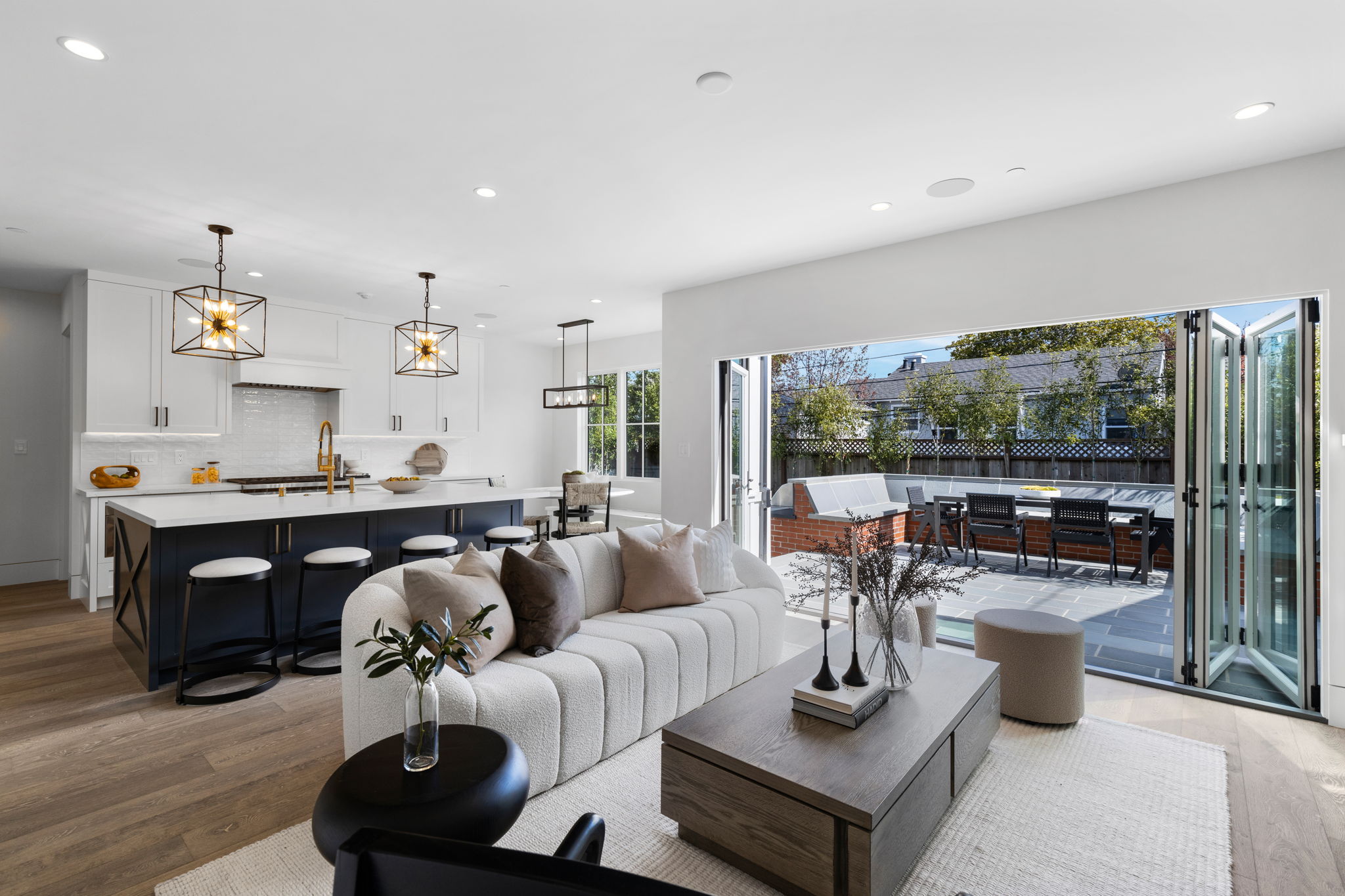 1129 Killarney Lane 