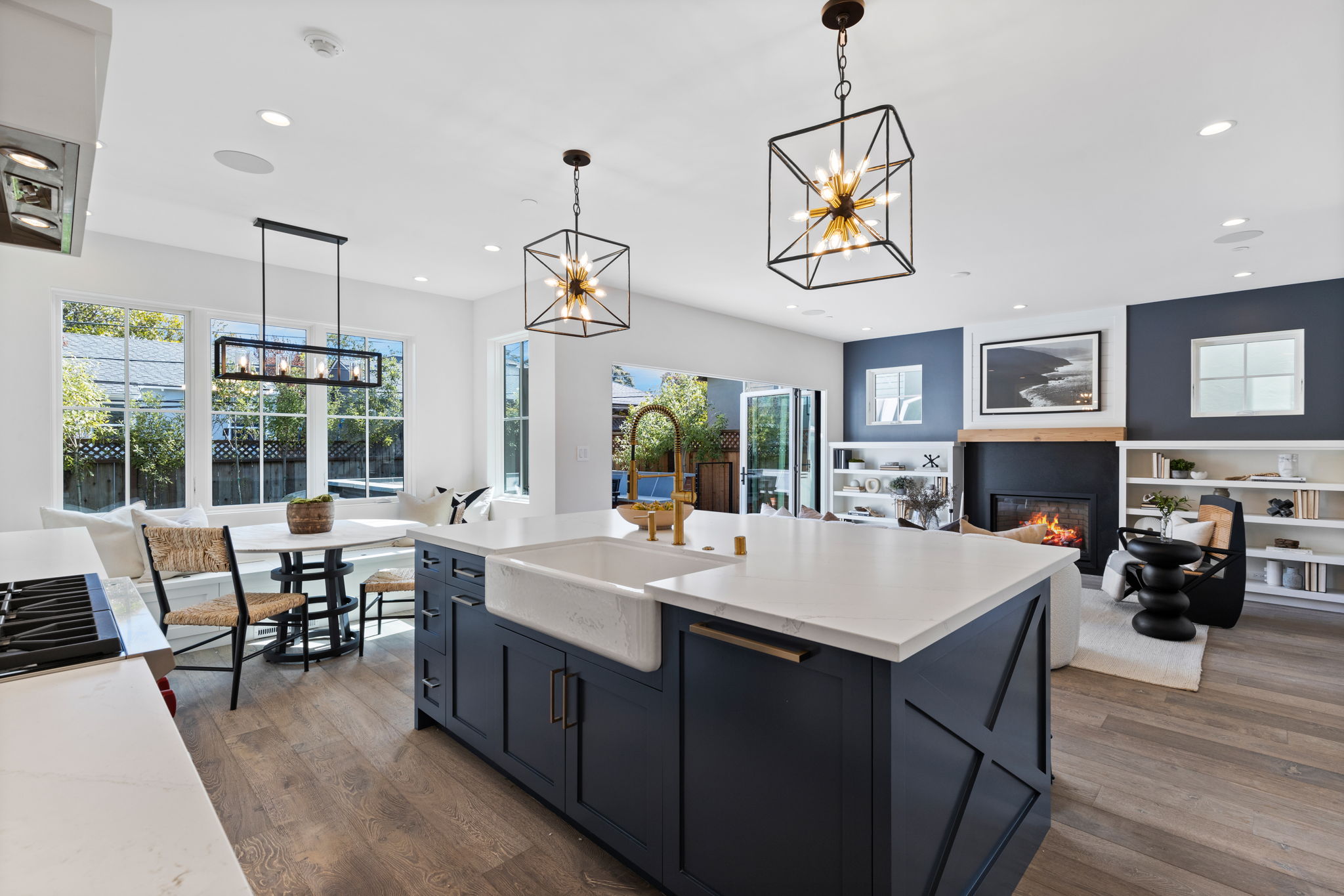 1129 Killarney Lane 