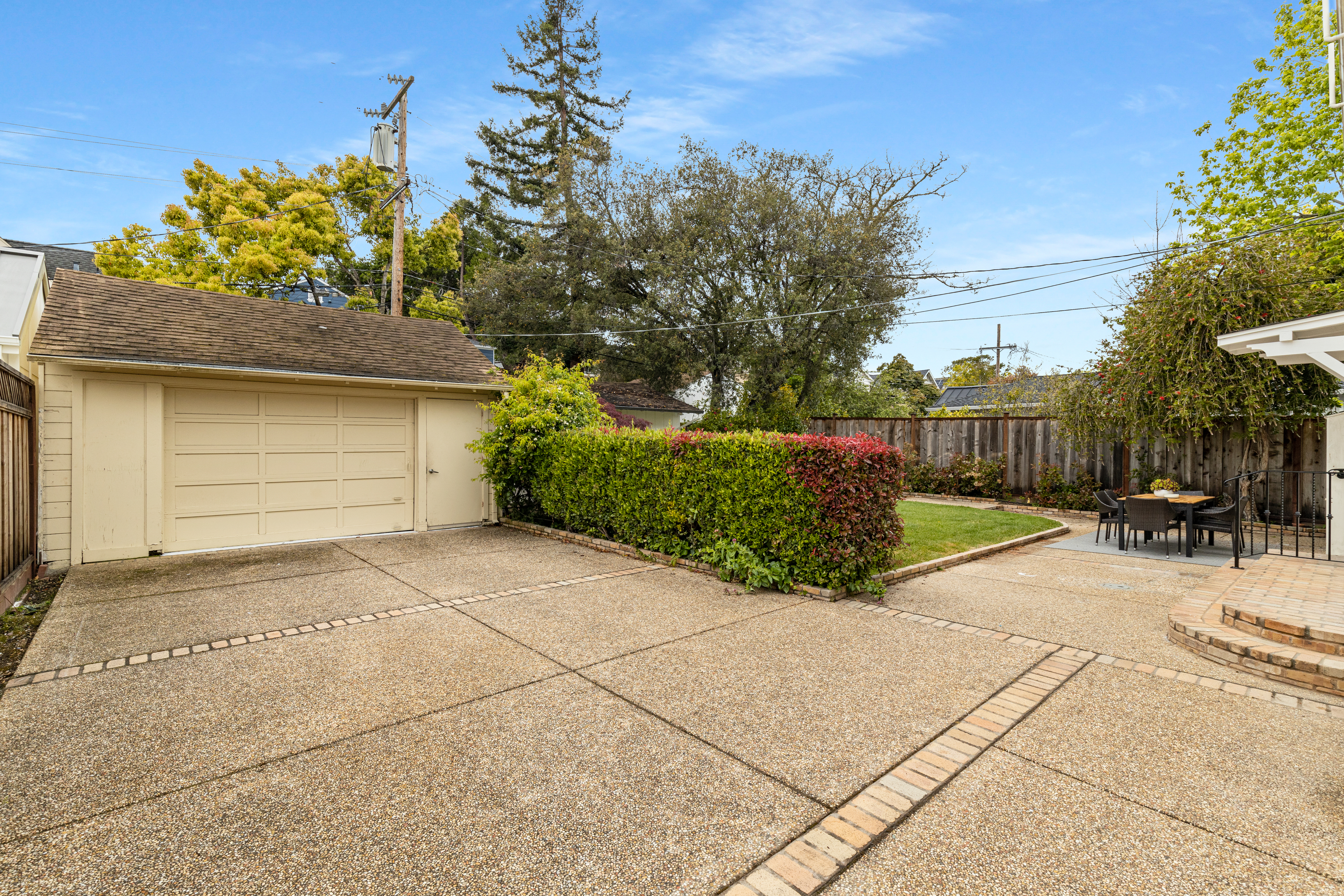 1421 Cortez Avenue 
