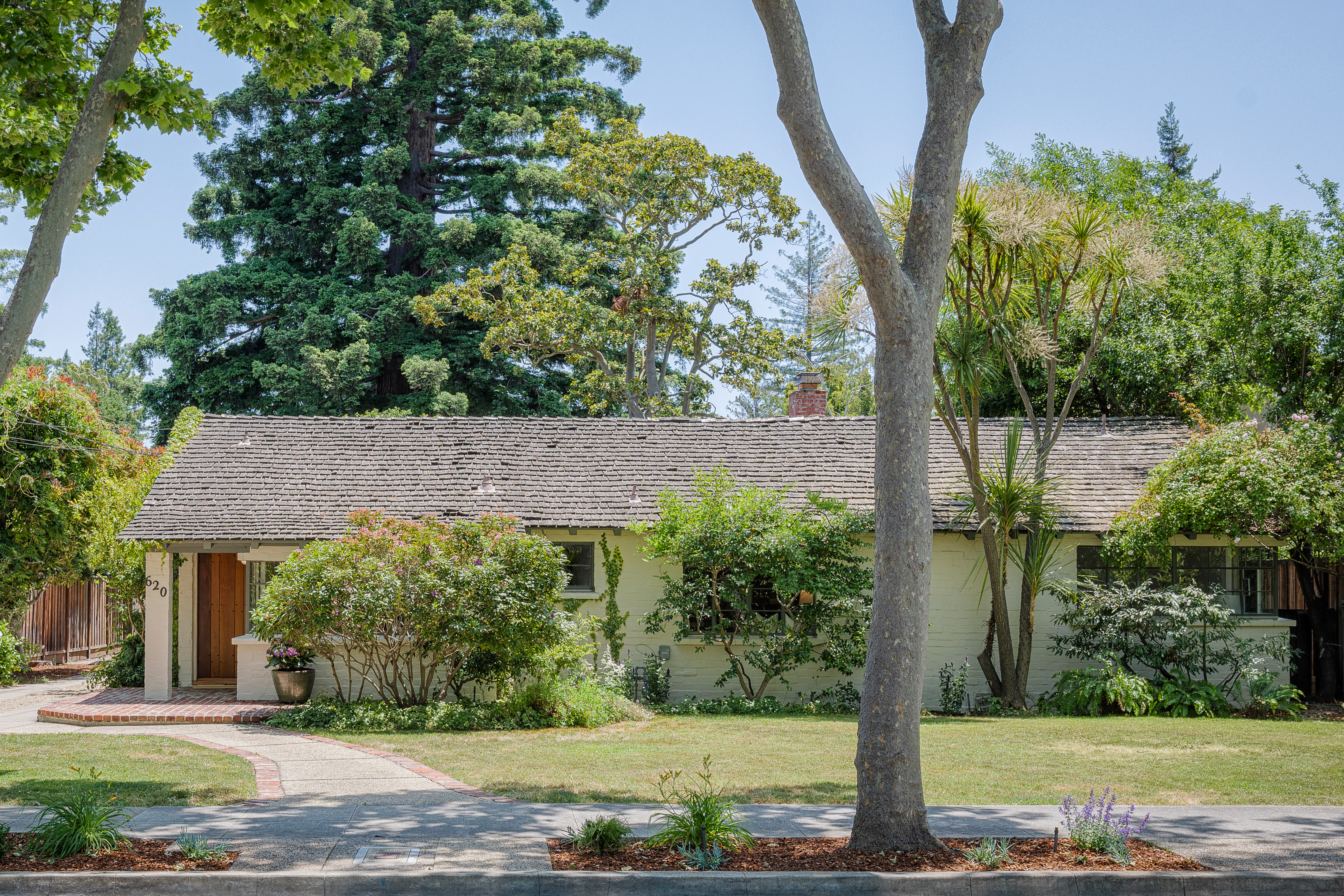 620 Lowell Avenue 