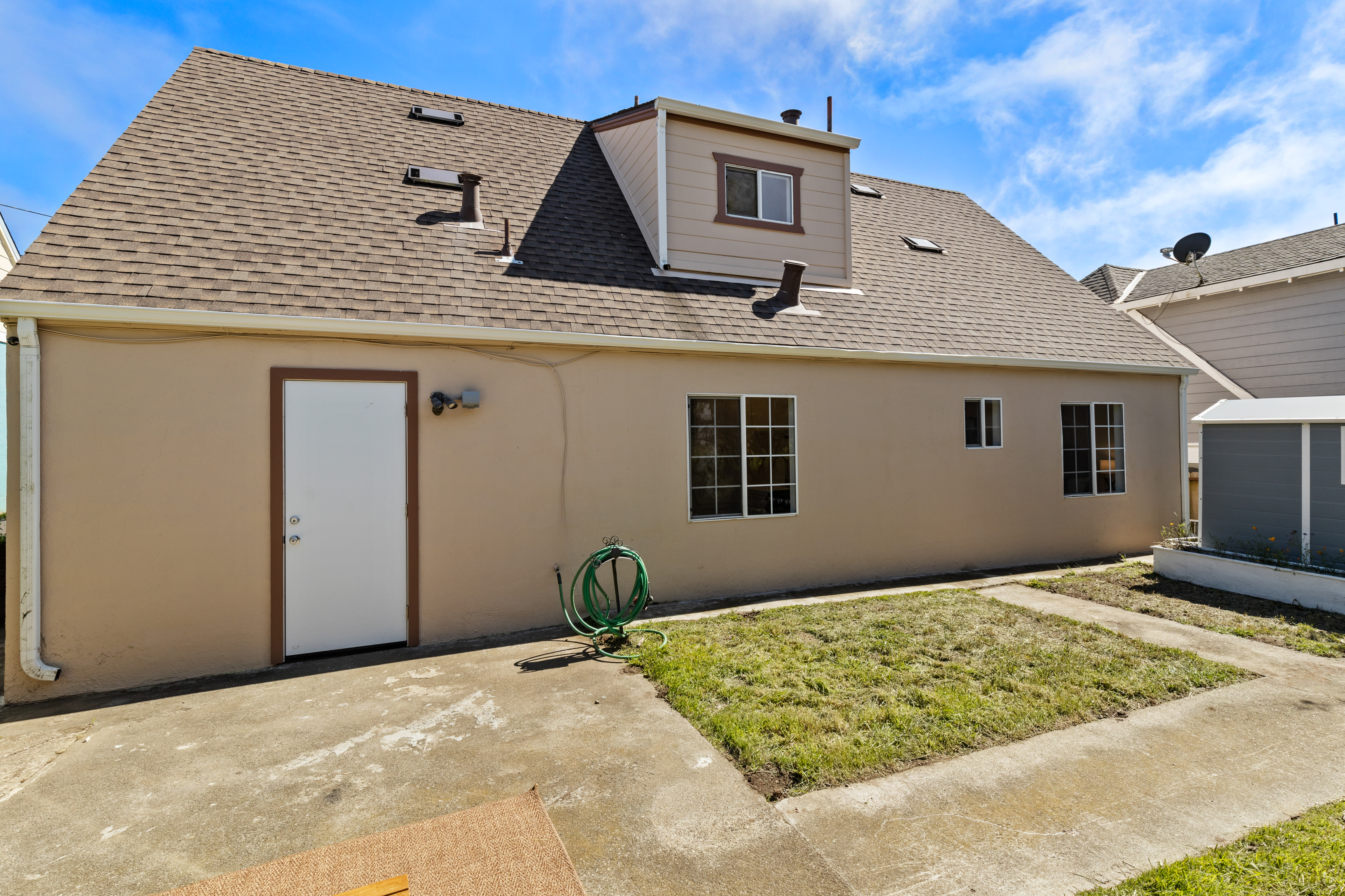 659 Southmoor Drive 