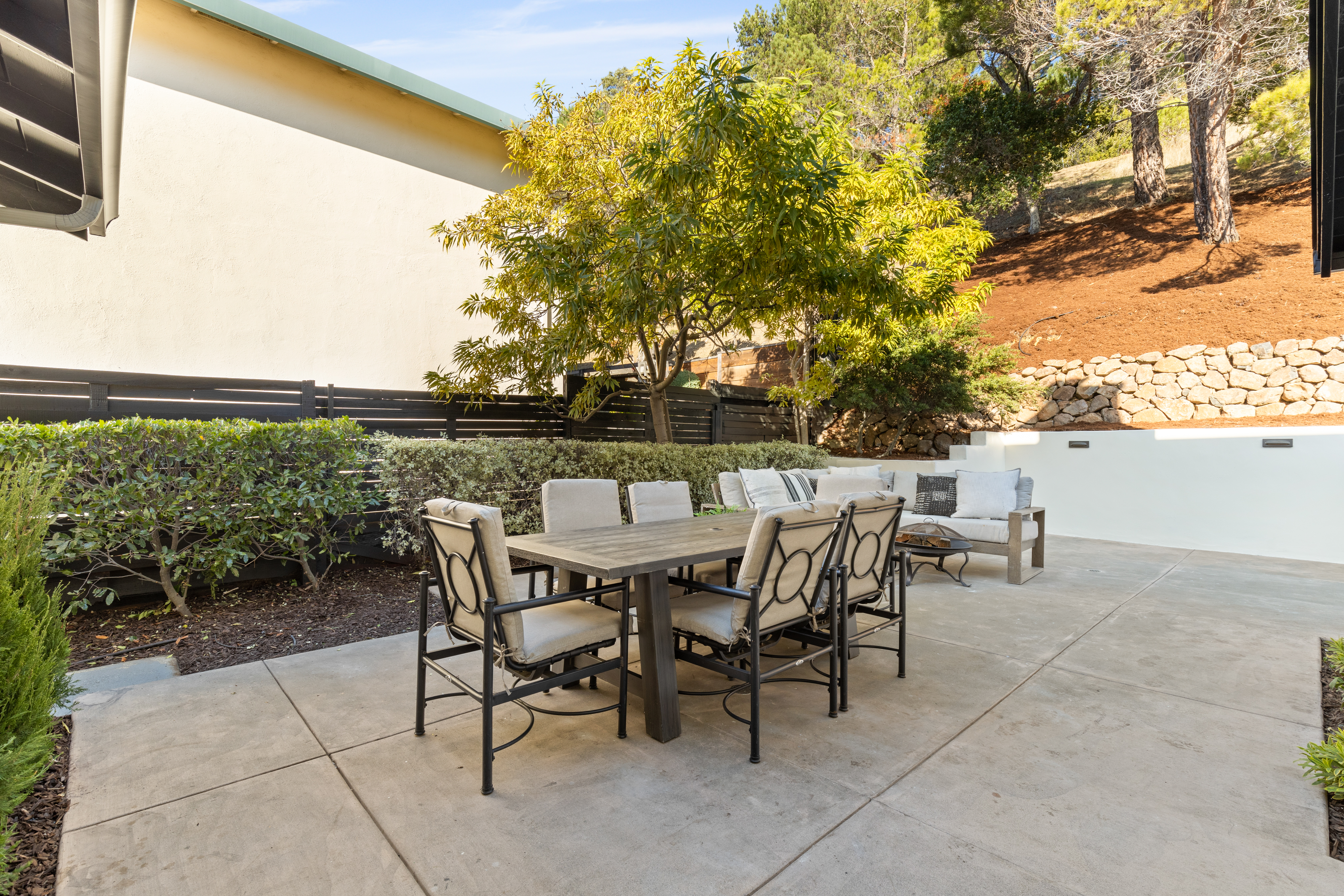 3351 Countryside Drive 
